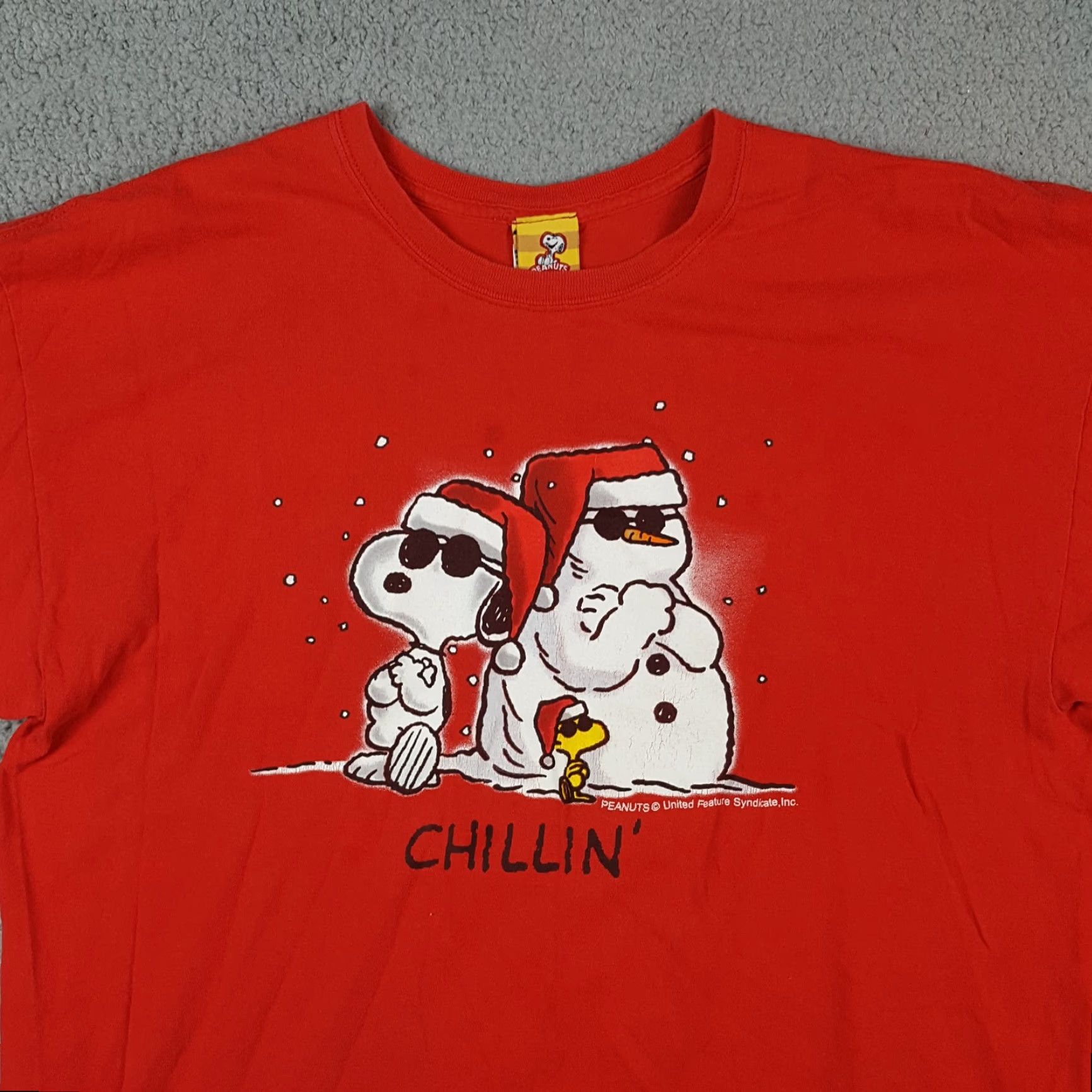 Peanuts VINTAGE Peanuts Snoopy Chillin' Christmas T-Shirt XL Red Cartoon Y2K Mens Size US XL / EU 56 / 4 - 2 Thumbnail