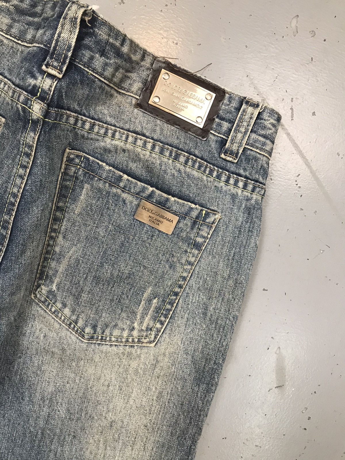 Dolce & Gabbana Vintage faded dolce & gabbana distressed denim Size US 34 / EU 50 - 16 Thumbnail