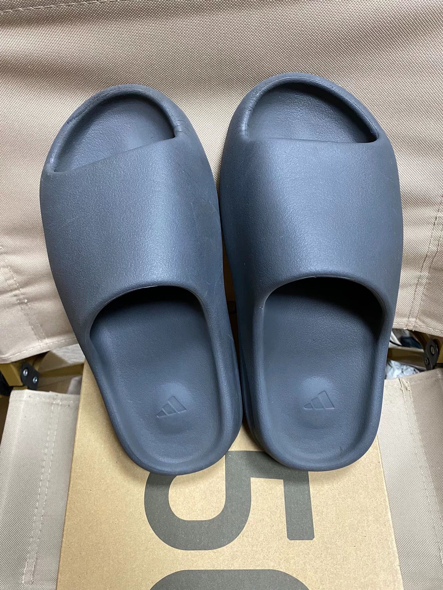 Yeezy Yeezy Gray Lowtop Sneakers 39 Men Size US 6.5 / EU 39-40 - 1 Thumbnail