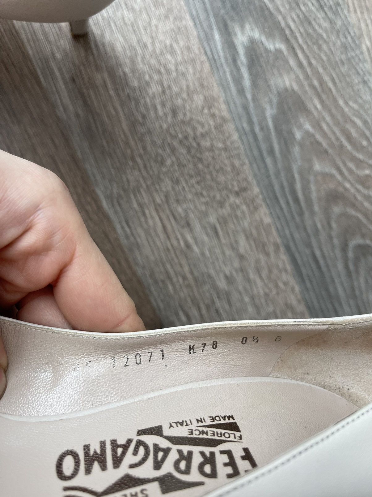 Salvatore Ferragamo × Vintage 😍Leather Pumps Salvatore Ferragamo Heels beige vintage Size US 8 / IT 38 - 4 Thumbnail