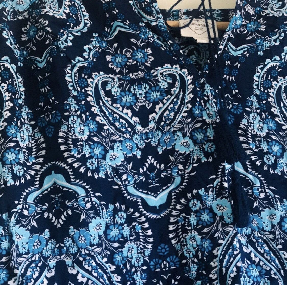 St. Johns Bay ST. JOHNS BAY FLORAL PAISLEY TASSEL CUTOUT BLOUSE TOP SHIRT Size S / US 4 / IT 40 - 2 Thumbnail