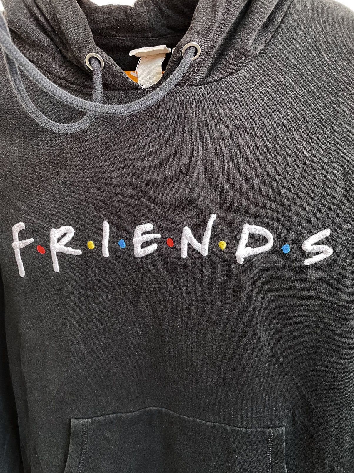 H&M × Warner Bros FRIENDS TV SITCOM X H&M (2020) Size US L / EU 52-54 / 3 - 3 Thumbnail