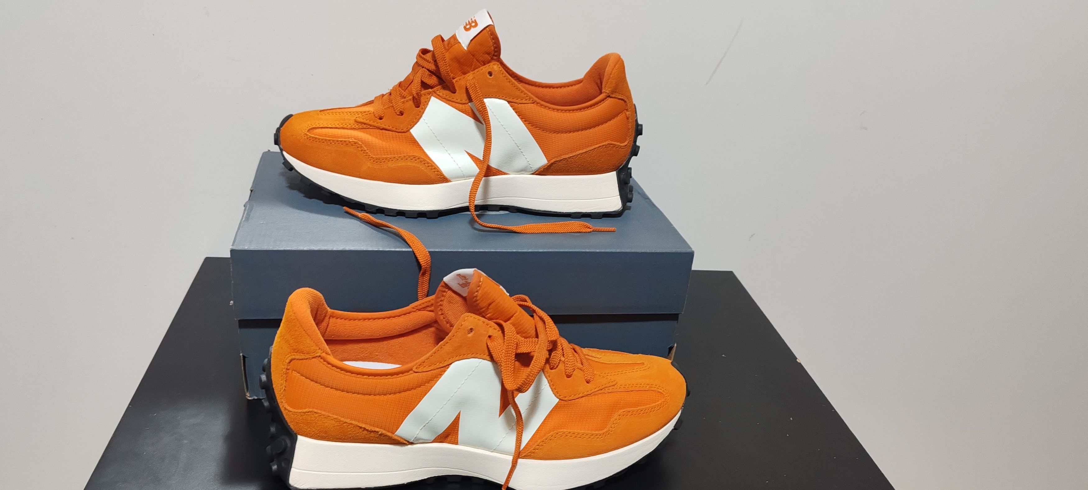 New Balance Baskets New Balance-MS327GC Orange Unisexe Tg:44 Size US 10.5 / EU 43-44 - 1 Thumbnail
