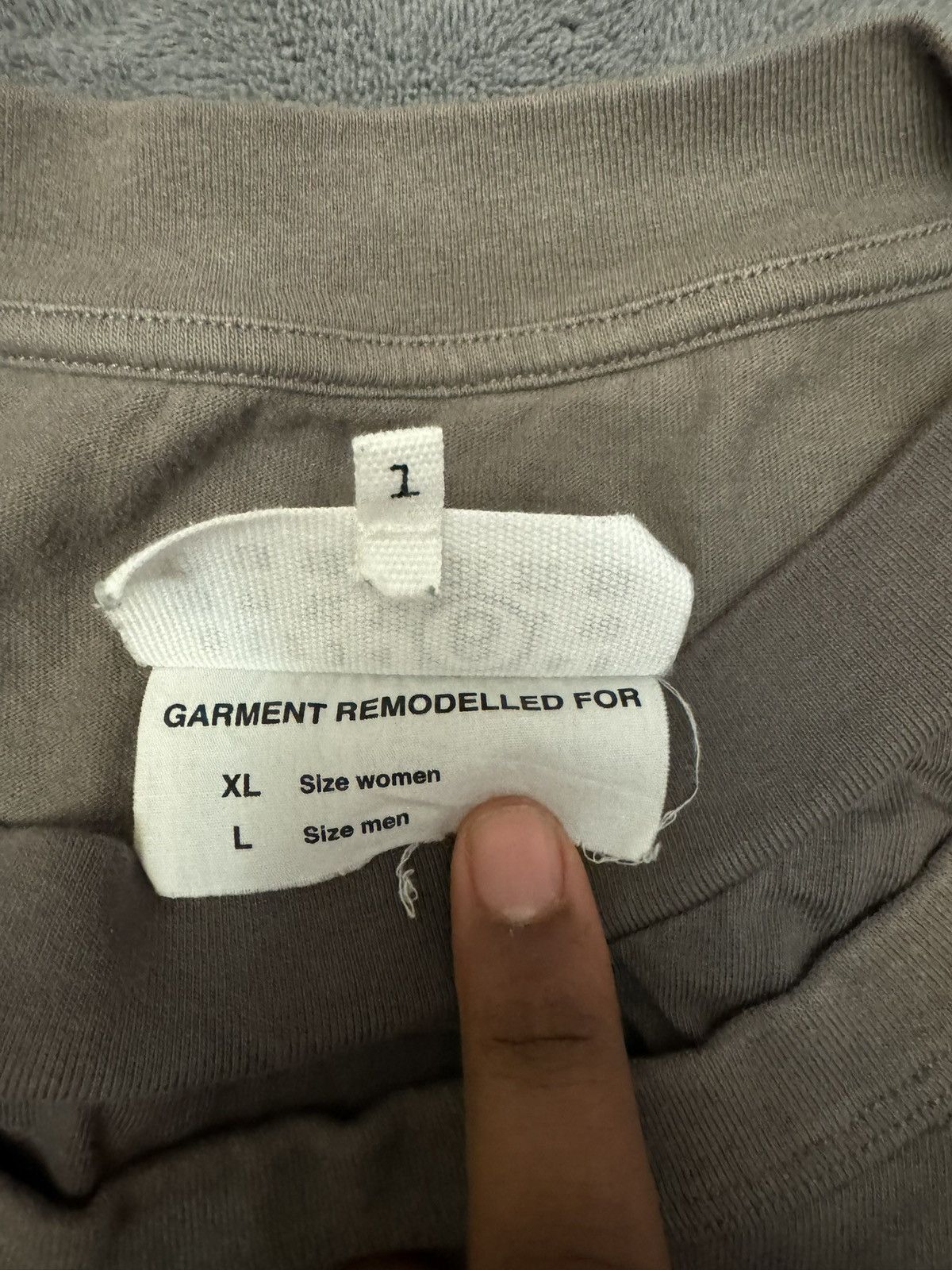 Maison Margiela MM6 Maison Margiela Taupe Two-Layer T-Shirt Size US L / EU 52-54 / 3 - 4 Thumbnail