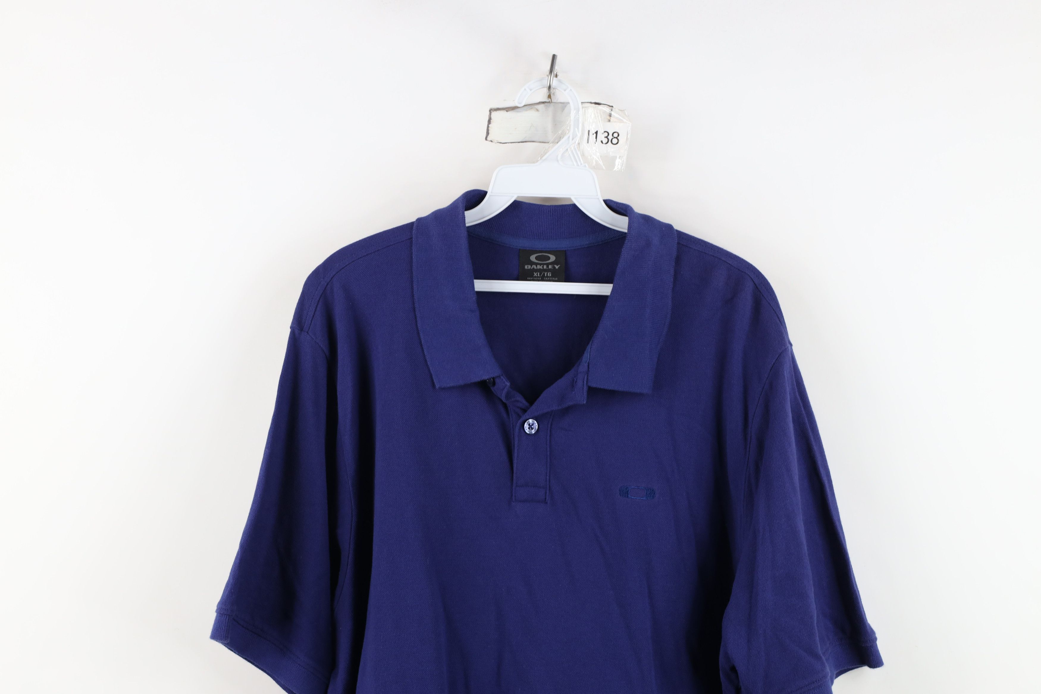 Oakley Vintage Oakley O Logo Short Sleeve Collared Golf Polo Shirt Size US XL / EU 56 / 4 - 2 Thumbnail