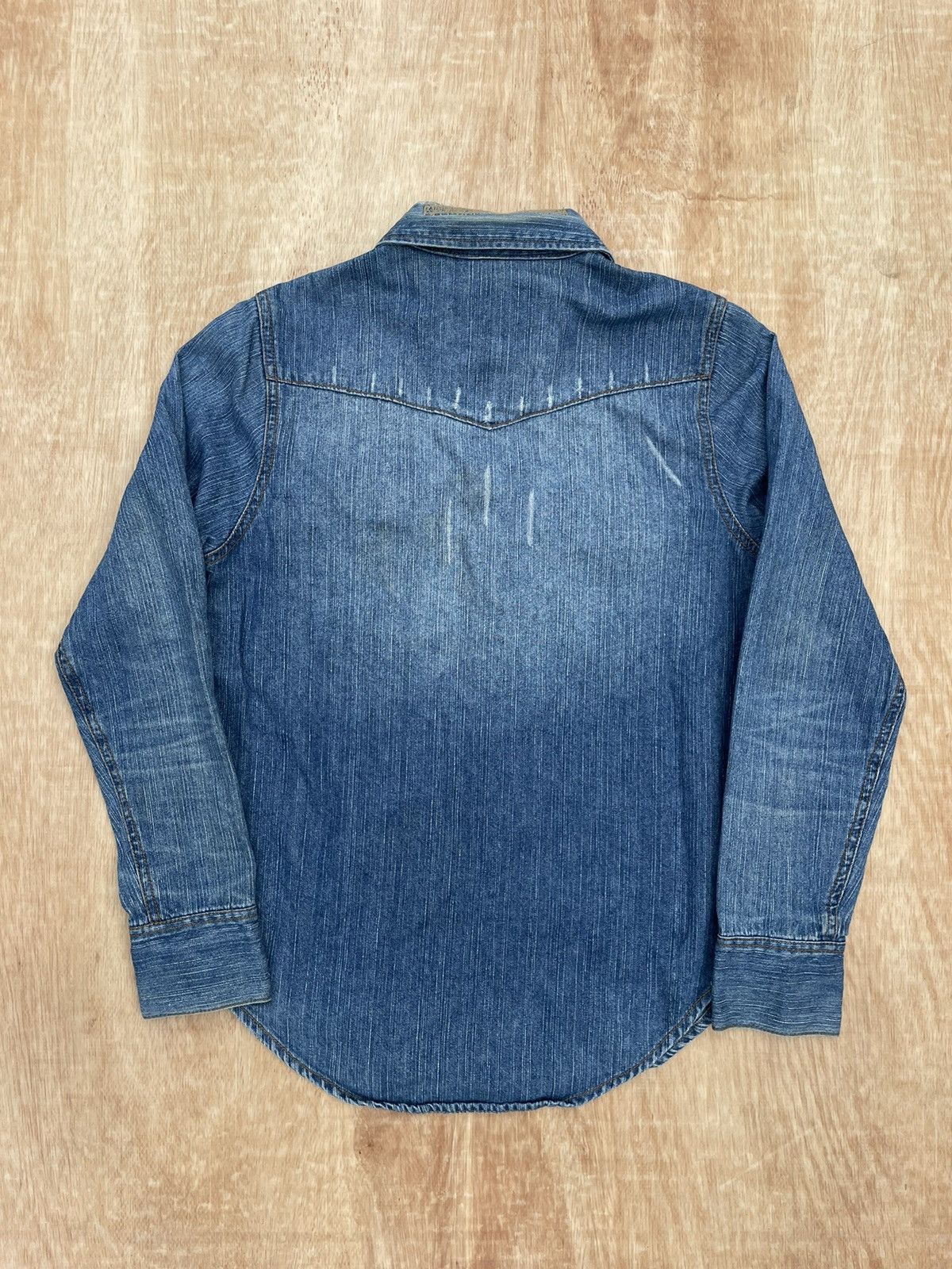 If Six Was Nine × Japanese Brand × Le Grande Bleu (L.G.B.) Japanese Love & Peace Distressed Denim shirt Size US S / EU 44-46 / 1 - 6 Thumbnail