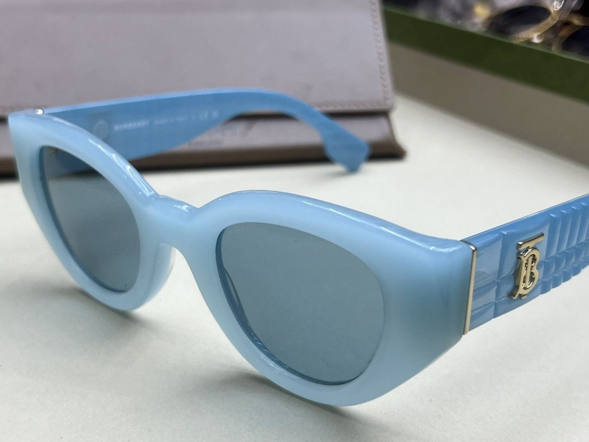 Burberry Burberry Meadow Sunglasses Size ONE SIZE - 3 Thumbnail