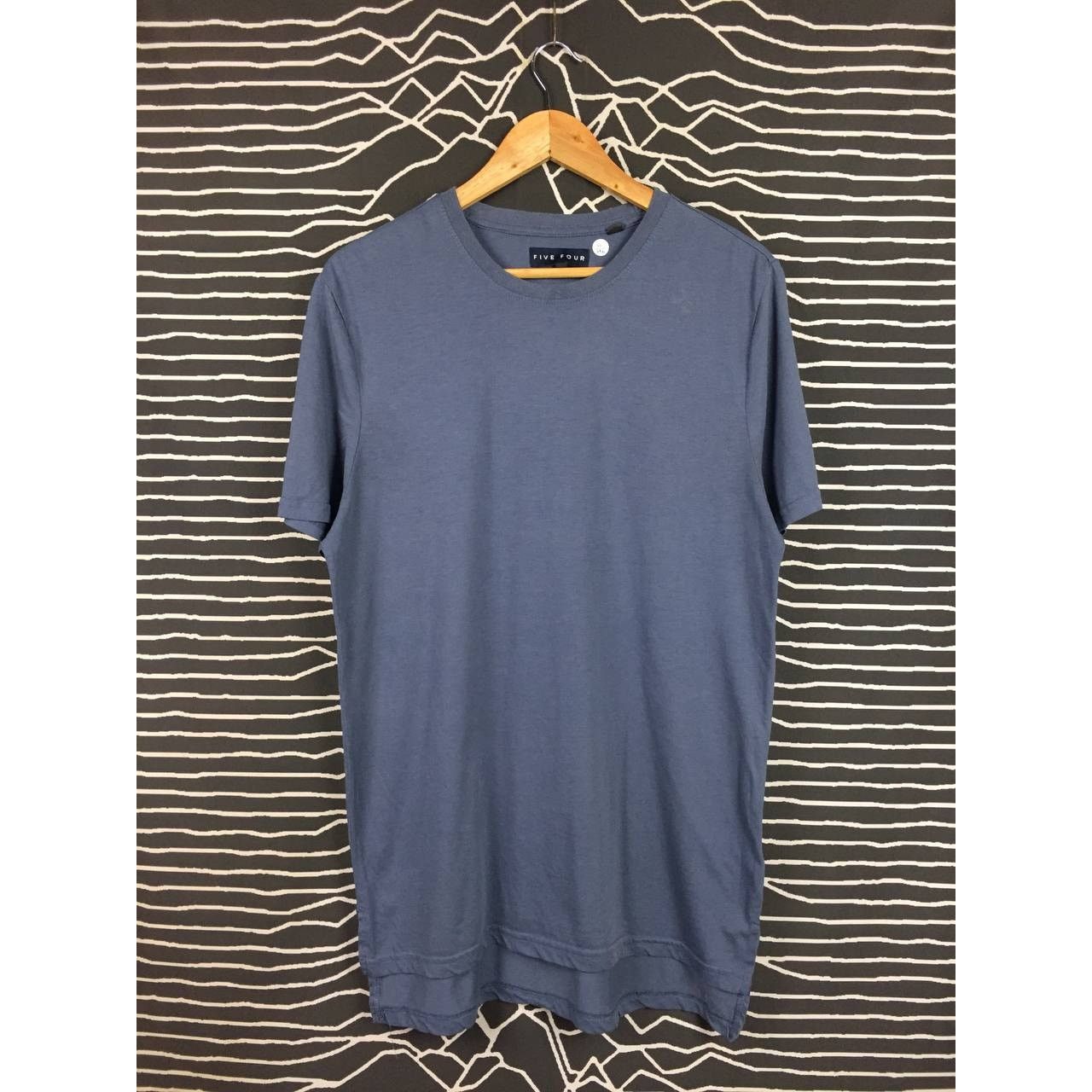 Five Four × Vintage Five Four Fashion Brand Plain Short Sleeve Casual Tee Size US M / EU 48-50 / 2 - 1 Thumbnail