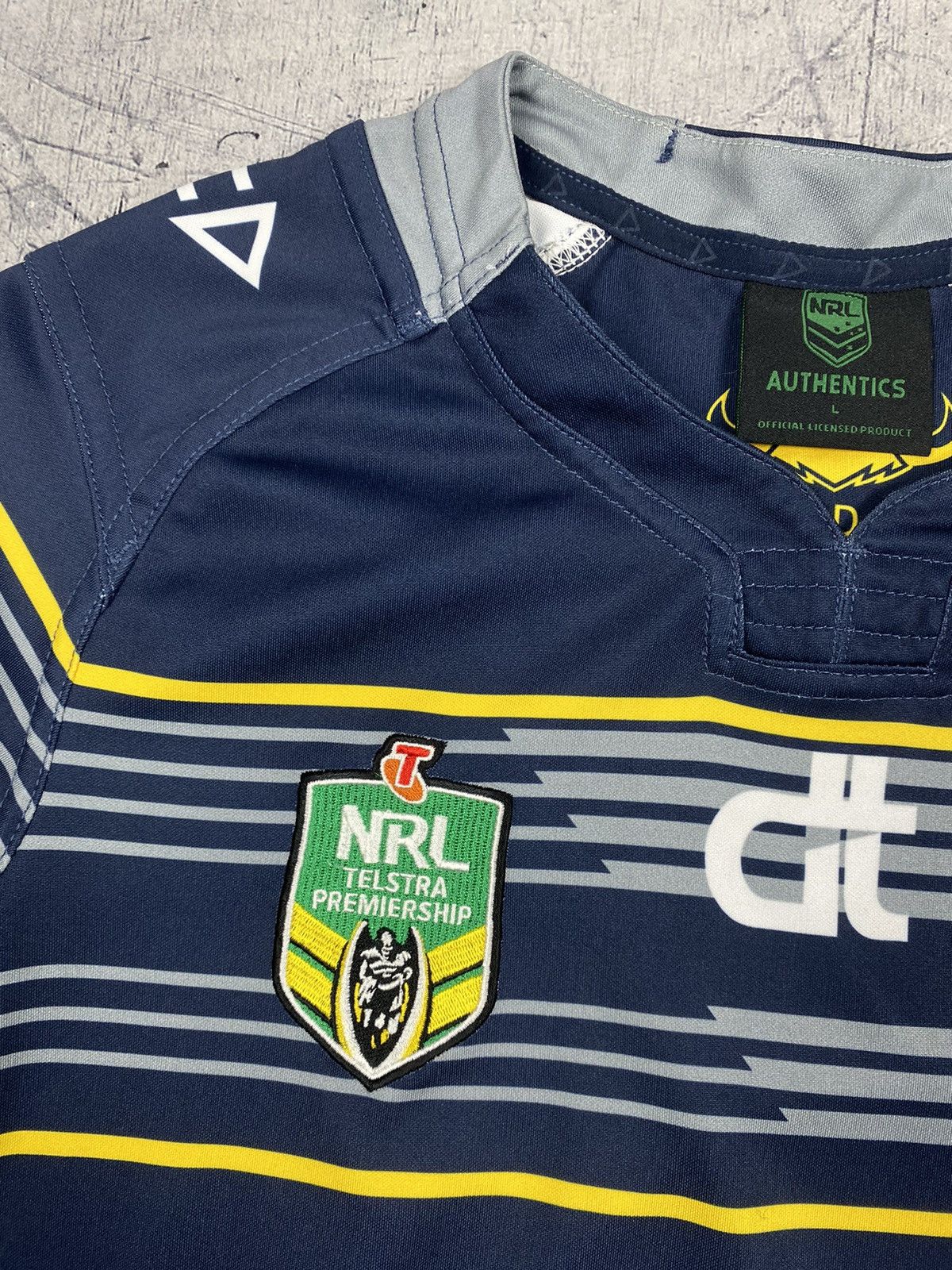 Vintage Cowboys NRL Toyota Rugby Jersey Blokcore Size US L / EU 52-54 / 3 - 7 Thumbnail