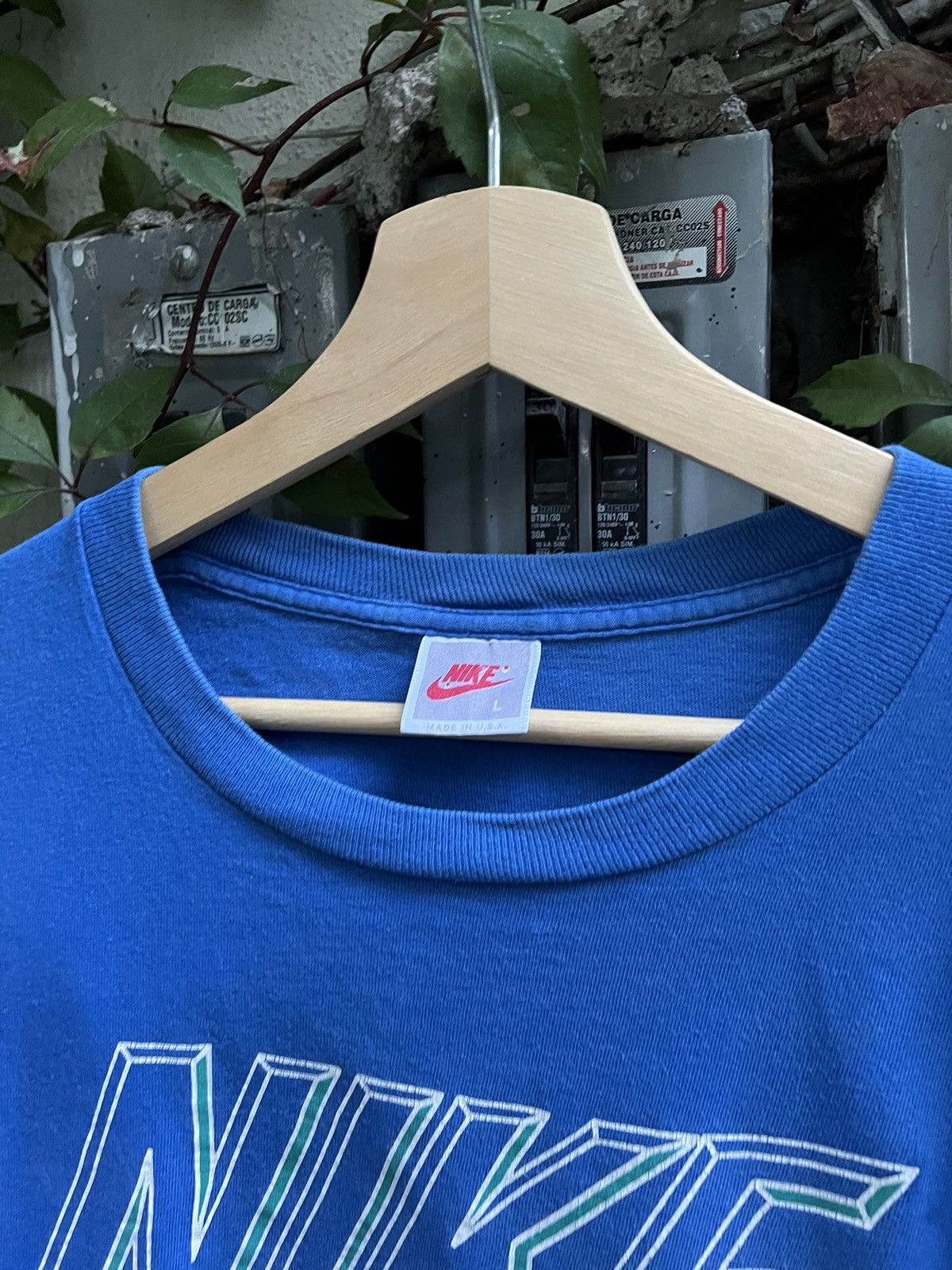 Nike 90s Nike Logo Single Stitch Tee Size US L / EU 52-54 / 3 - 3 Thumbnail