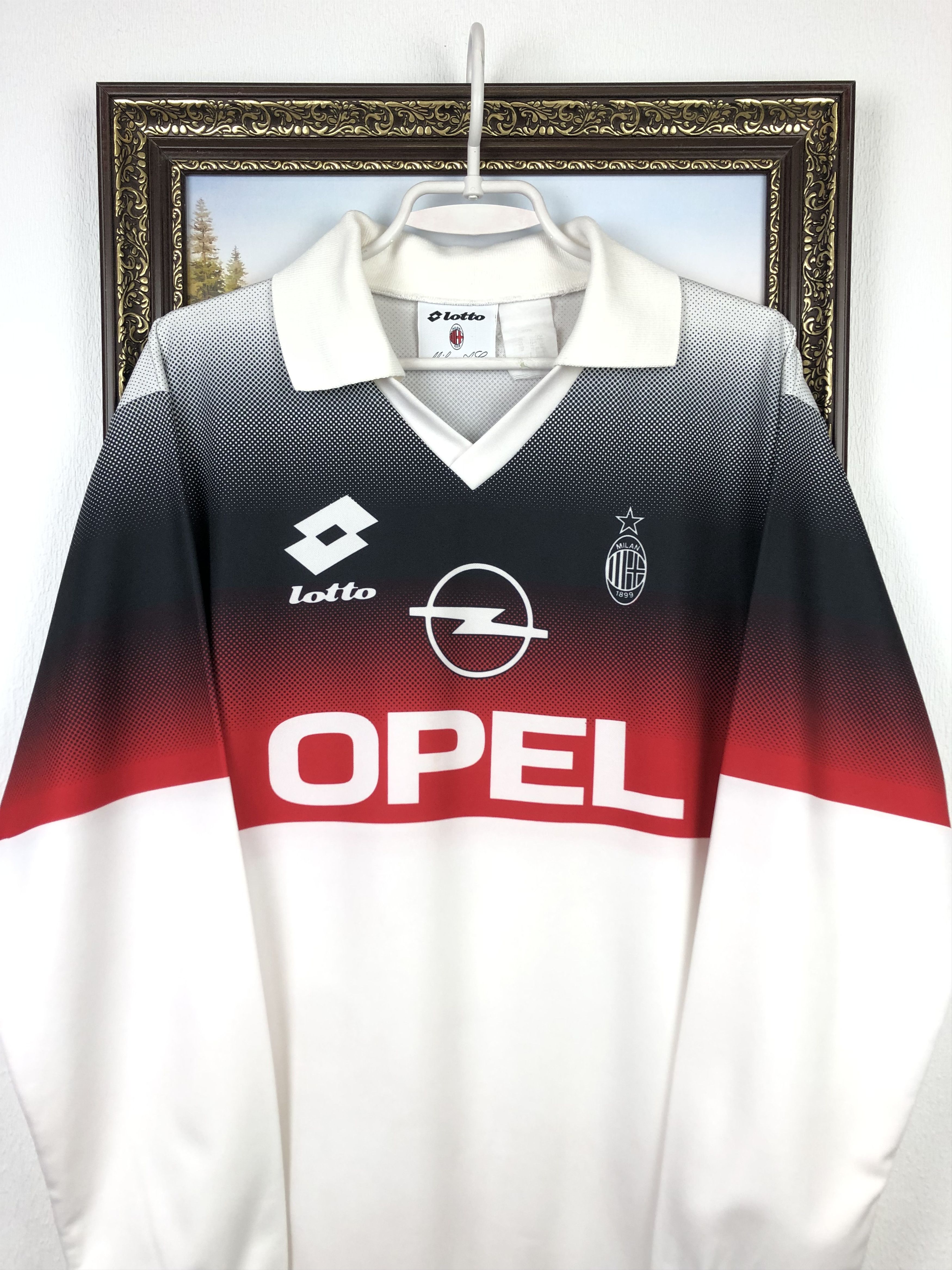 Lotto Sport Vintage Lotto Milan Football Shirt Soccer Long Sleeve Tee Size US L / EU 52-54 / 3 - 2 Thumbnail
