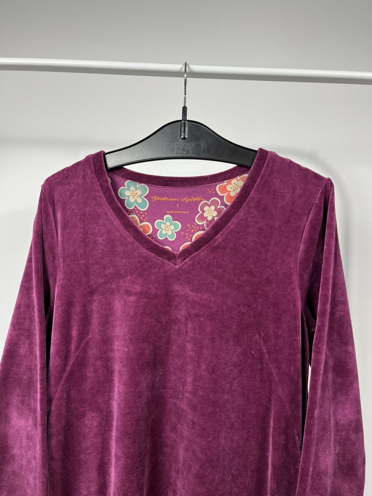 Gudrun Sjoden Gudrun Sjoden Purple Velour Midi Dress V-Neck Long Sleeve S Size S / US 4 / IT 40 - 3 Thumbnail