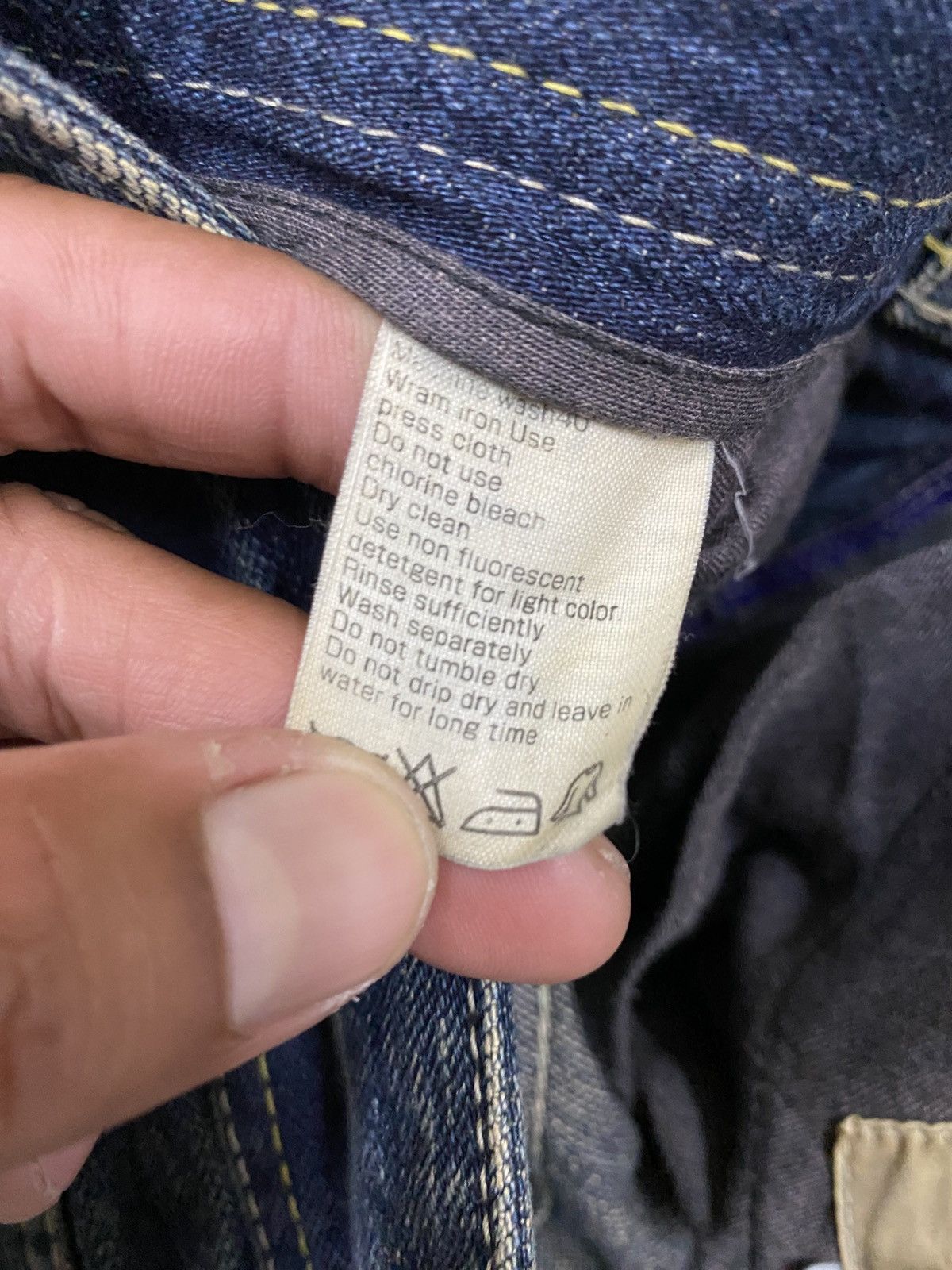 Vanquish Vtg Vanquish Japan Heavy Distressed "Mud Wash" Bootcut Denim Size US 31 - 11 Thumbnail