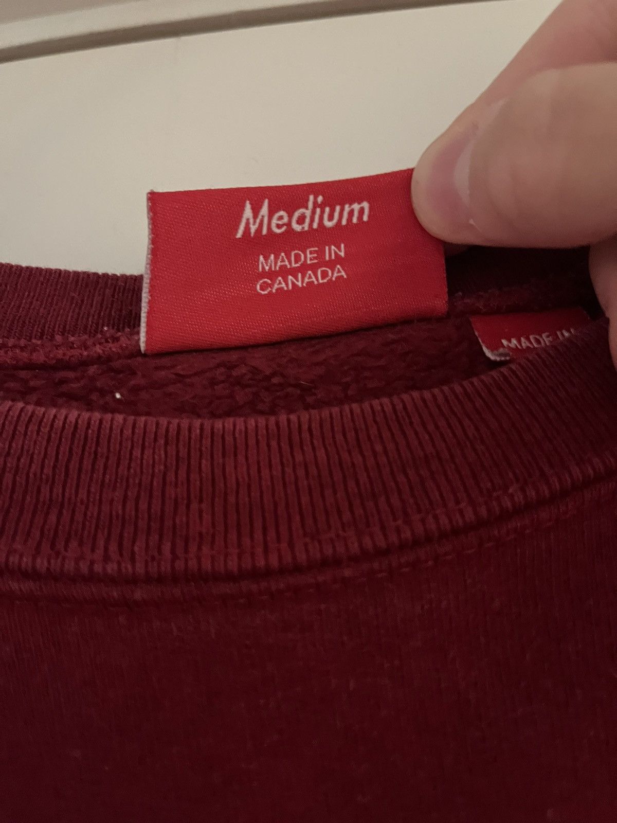 Supreme Supreme world famous crewneck Size US M / EU 48-50 / 2 - 4 Thumbnail