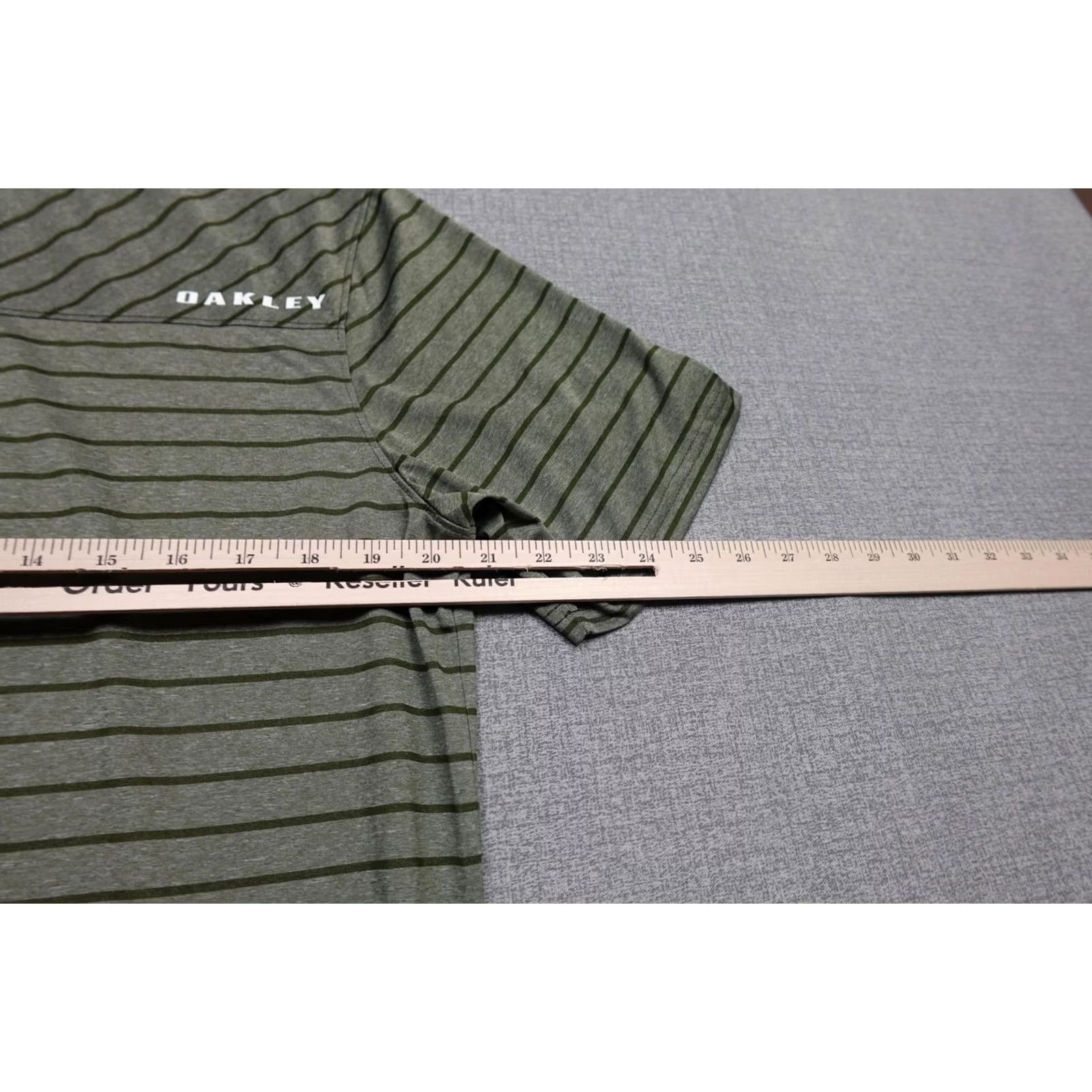 Oakley Oakley Polo Golf Mens Large Green Striped Short Sleeve 100% Polyester Performance Size US L / EU 52-54 / 3 - 6 Thumbnail