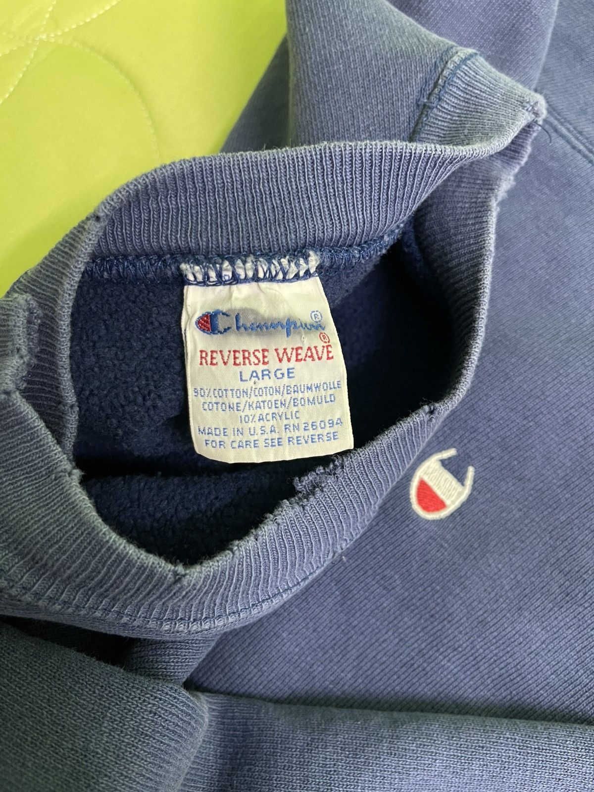 Champion Vintage Champion Reverse Weave Small Logo Blue Sweatshirt Size US L / EU 52-54 / 3 - 12 Thumbnail