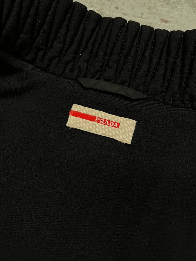 Prada AW2011 Prada Black Pleated Texture Zip-up Jacket Size M / US 6-8 / IT 42-44 - 9 Thumbnail