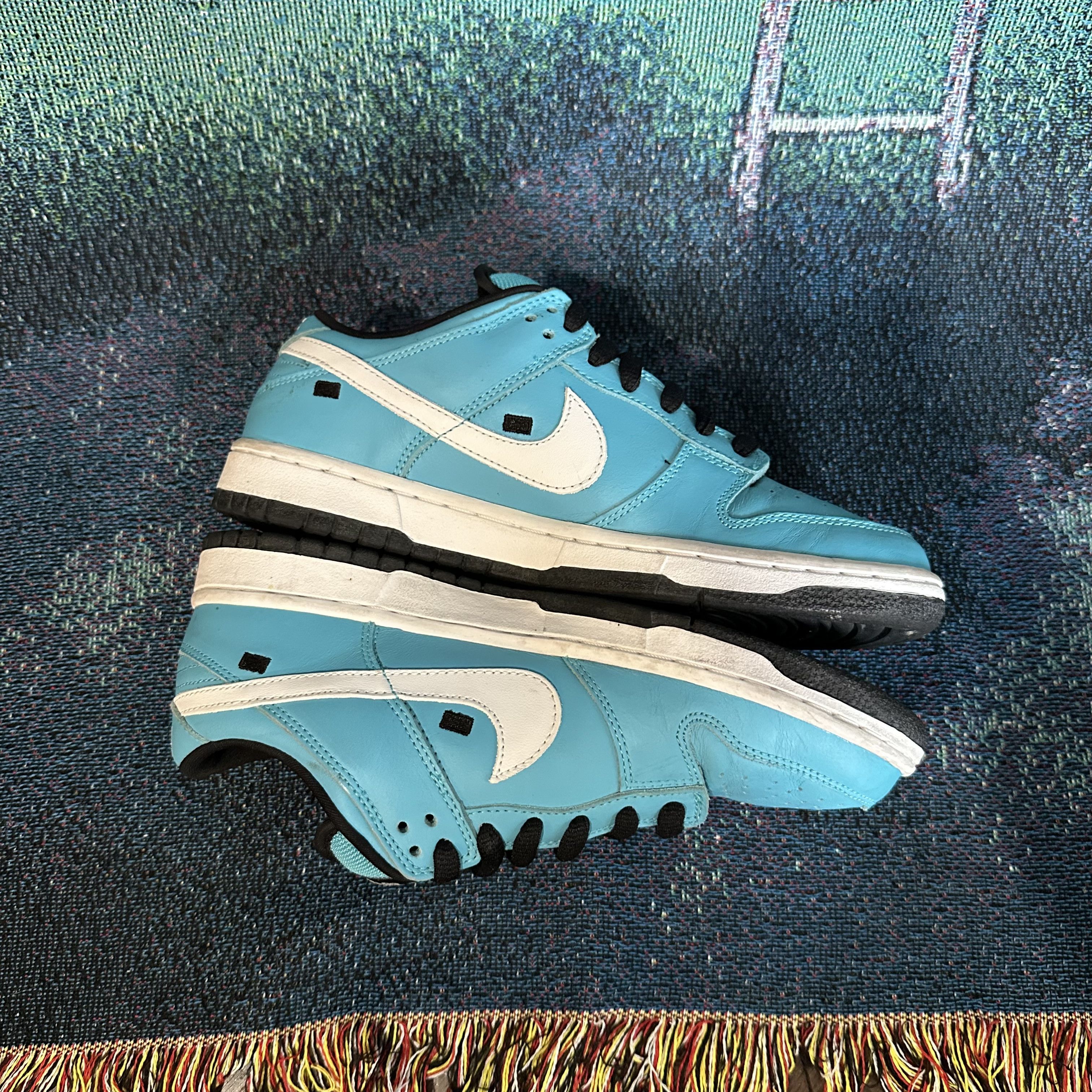 Nike SB Nike SB Dunk Low Blue Bird Tokyo Taxi Size US 8 / EU 41 - 12 Thumbnail