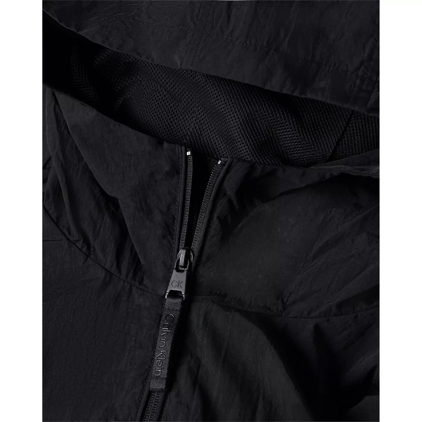 Calvin Klein o1g2r1mq0426 Lifestyle Recycled Softshell Jacket in Black Size US XL / EU 56 / 4 - 5 Thumbnail