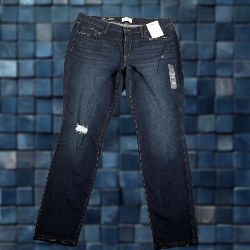Vintage Sonoma Everyday Jeans Women 16 Skinny NWT Distressed Whiskers Denim Blue Slim Modern Jeans Womens 16R Distressed Skinny Size 38" / US 16 / IT 52 - 1 Thumbnail