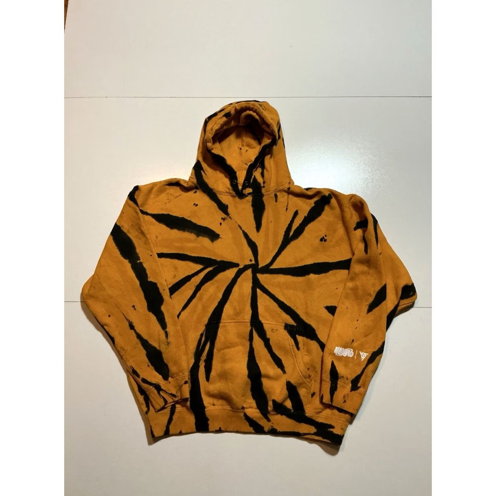 Hypland VINTAGE Hypland X Naruto Hoodie XL Pullover Black Yellow Tie Dye Fleece Anime Mens Hooded Shirt 60 Chest 28 Shoulder to Hem Size US XL / EU 56 / 4 - 2 Thumbnail