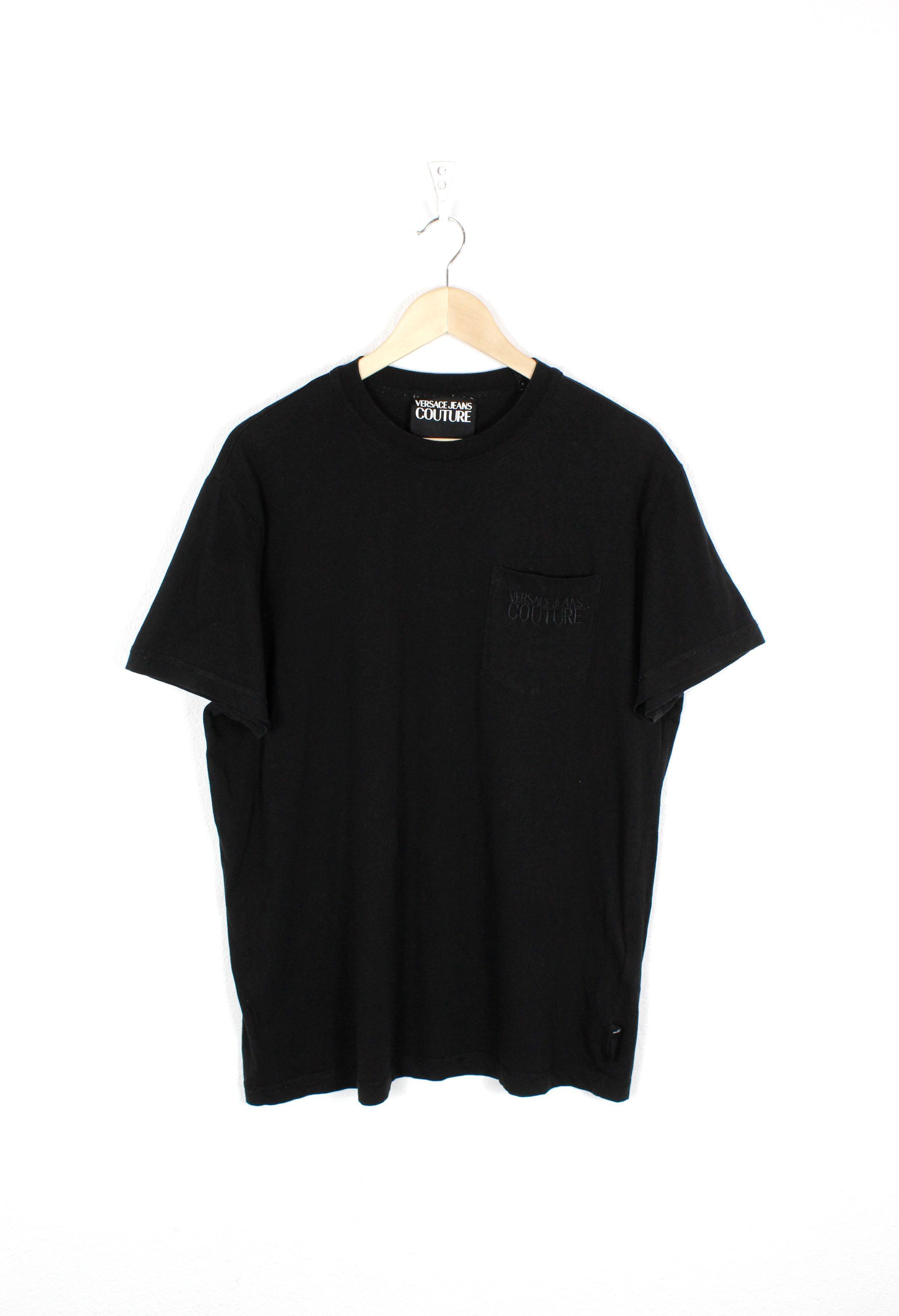 Versace × Versace Jeans Couture × Versus Versace Versace Jeans Couture Pocket Logo Black Noir Tee T-shirt XL Size US XL / EU 56 / 4 - 1 Thumbnail