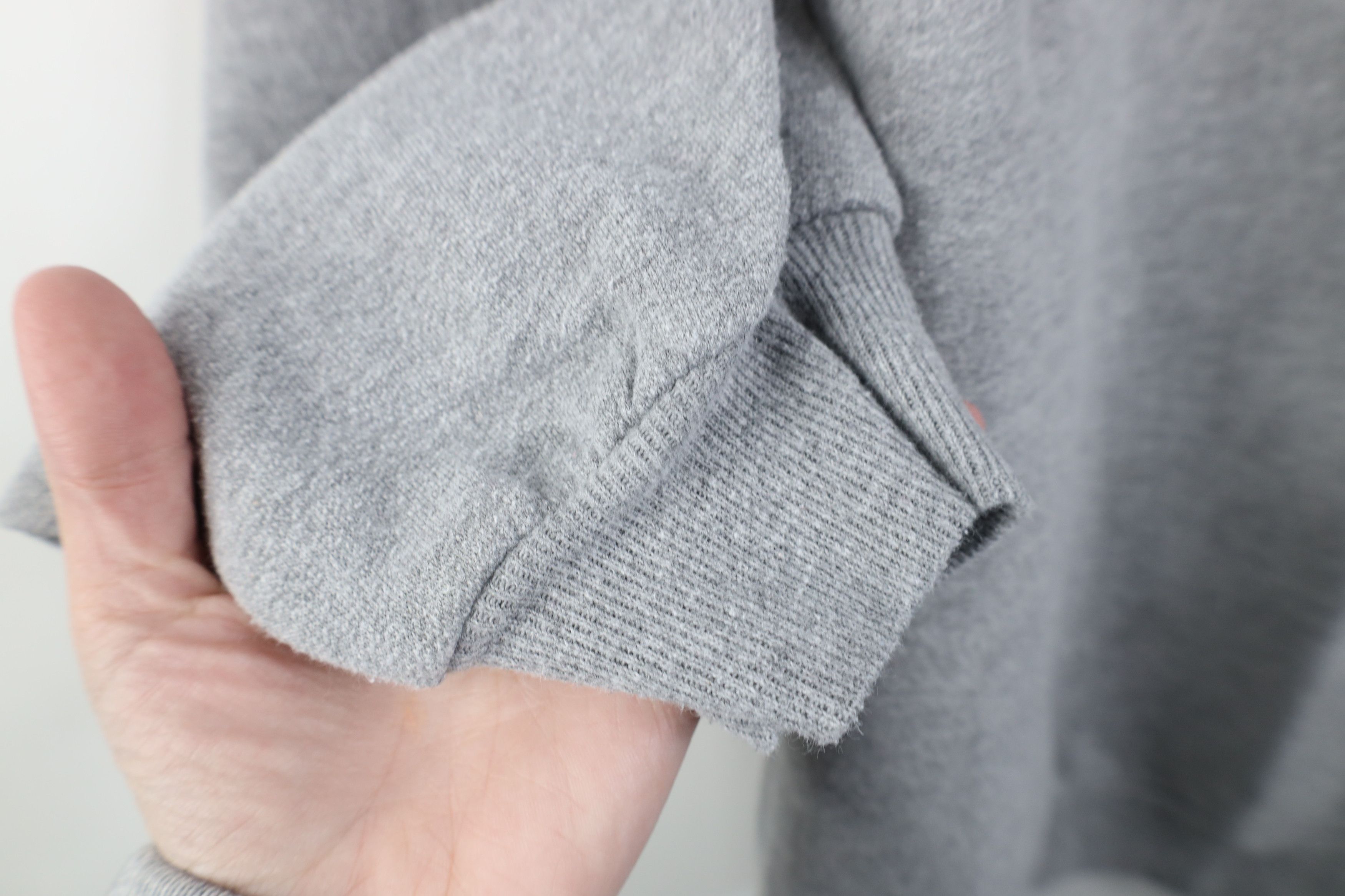 Vintage Vintage Give Blood Play Hockey Crewneck Sweatshirt Gray Size US XL / EU 56 / 4 - 6 Thumbnail