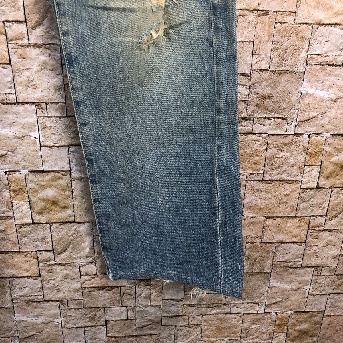 Japanese Brand Japan vintage Blue ripped Distressed Denim Pants #A949 Size US 31 - 13 Thumbnail