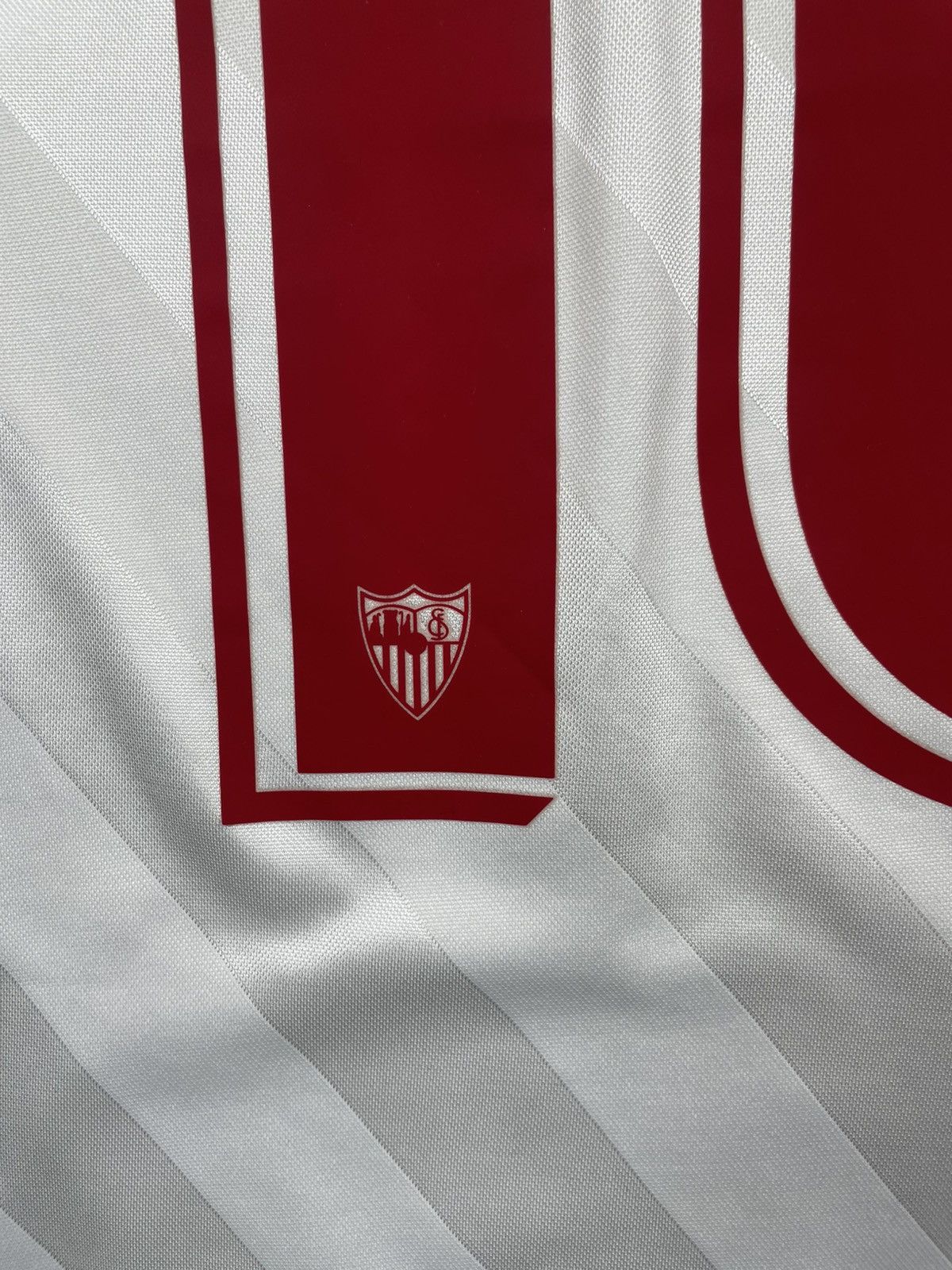 Nike Nike S Sevilla FC 20/21 Home #10 Rakitic Jersey eg Size US S / EU 44-46 / 1 - 11 Thumbnail