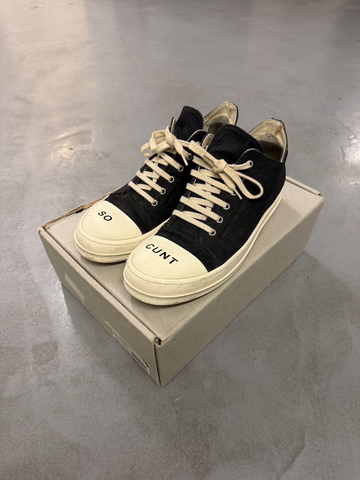 Rick Owens Drkshdw Rick Owens Drkshdw “So Cunt” Low Ramones Size US 10 / EU 43 - 2 Thumbnail