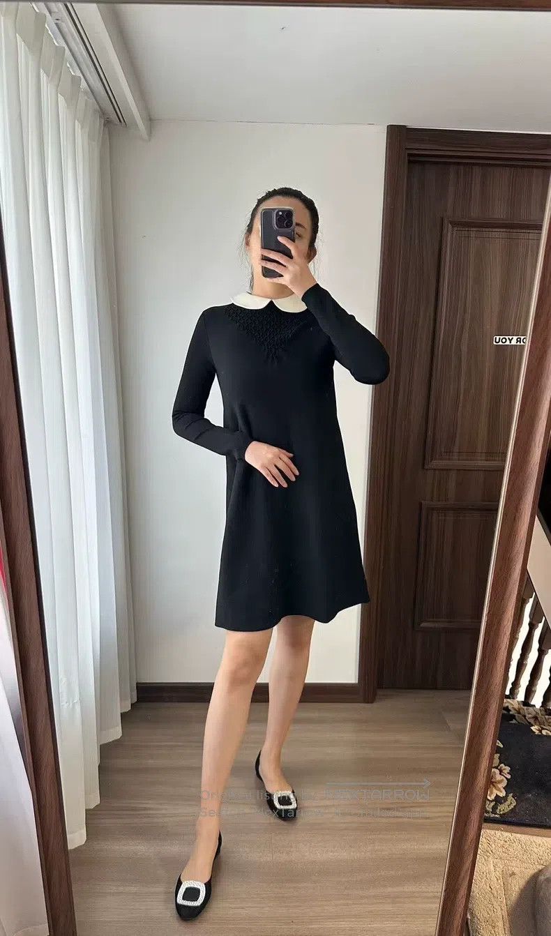 Valentino Valentino dress Size M / US 6-8 / IT 42-44 - 3 Thumbnail