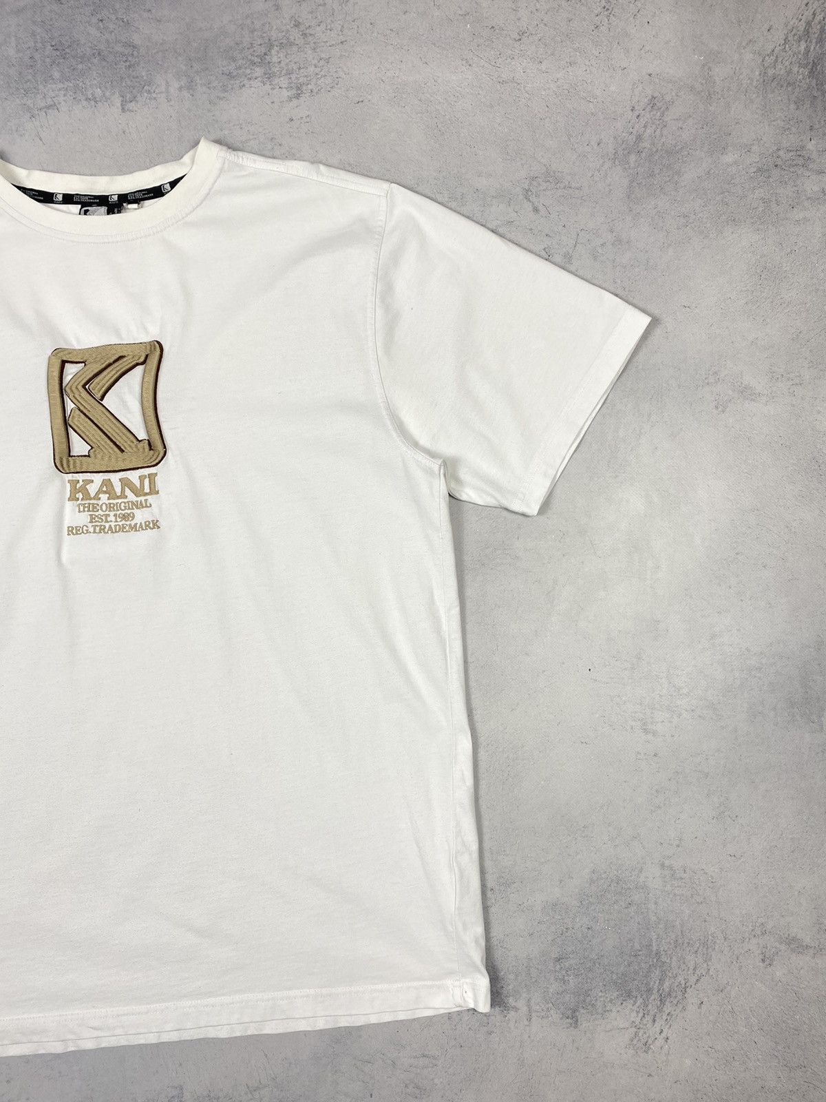 Karl Kani Karl Kani Embroidered Center Logo Hip Hop Rap T Shirt Size US L / EU 52-54 / 3 - 4 Thumbnail