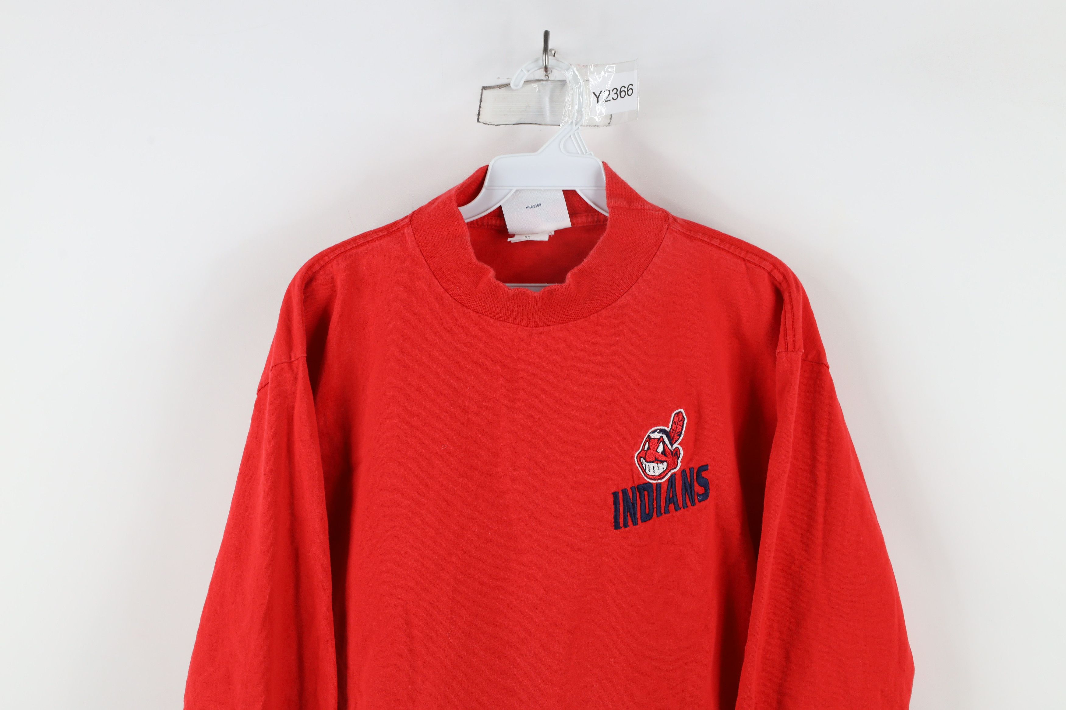 Vintage Vintage 90s Chief Wahoo Cleveland Indians Mock Neck T-Shirt Size US M / EU 48-50 / 2 - 2 Thumbnail