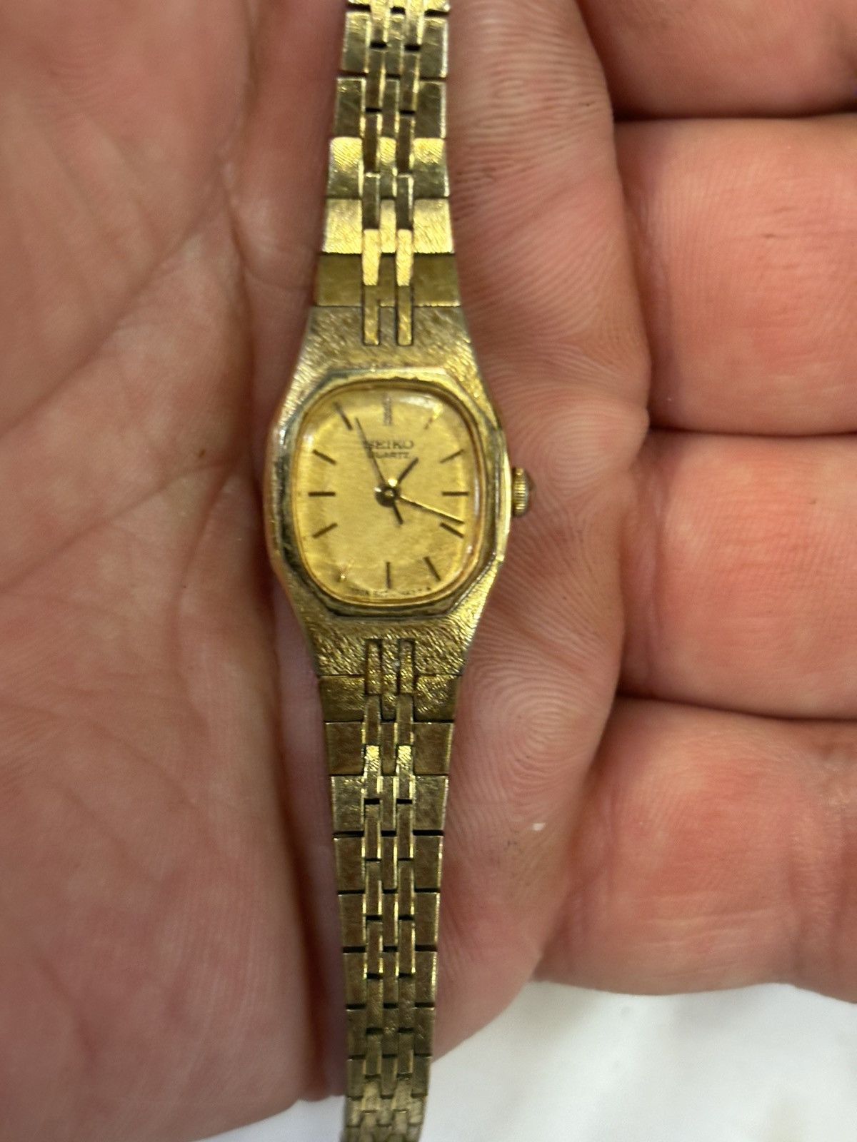 Seiko Vintage Seiko 5421-5279 Gold Tone Womens Watch! New Battery! Size ONE SIZE - 2 Thumbnail
