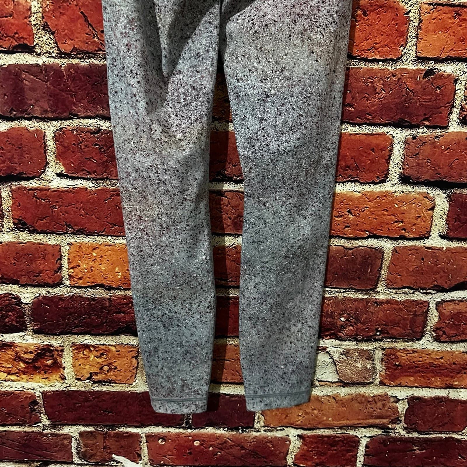 Lululemon lululemon leggings size 2 Size 26" / US 2 / IT 38 - 7 Thumbnail