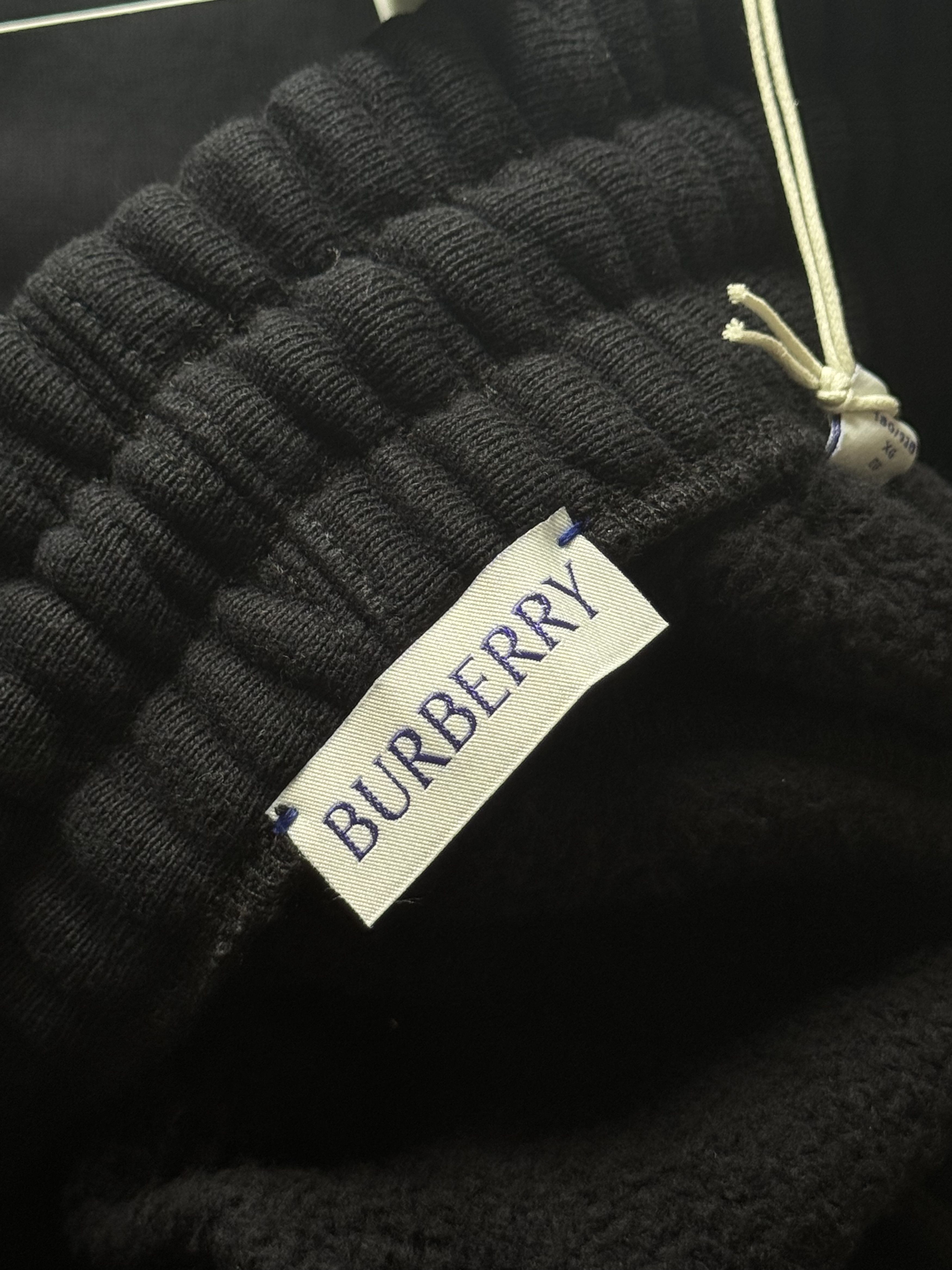 Burberry BURBERRY SHORTS | SIZE XL Size US 36 / EU 52 - 11 Thumbnail