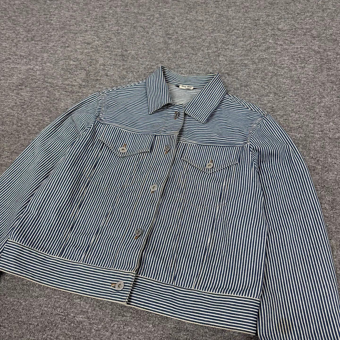 Miu Miu Miu Miu striped back logo denim jacket 38 99 new Size XS / US 0-2 / IT 36-38 - 4 Thumbnail