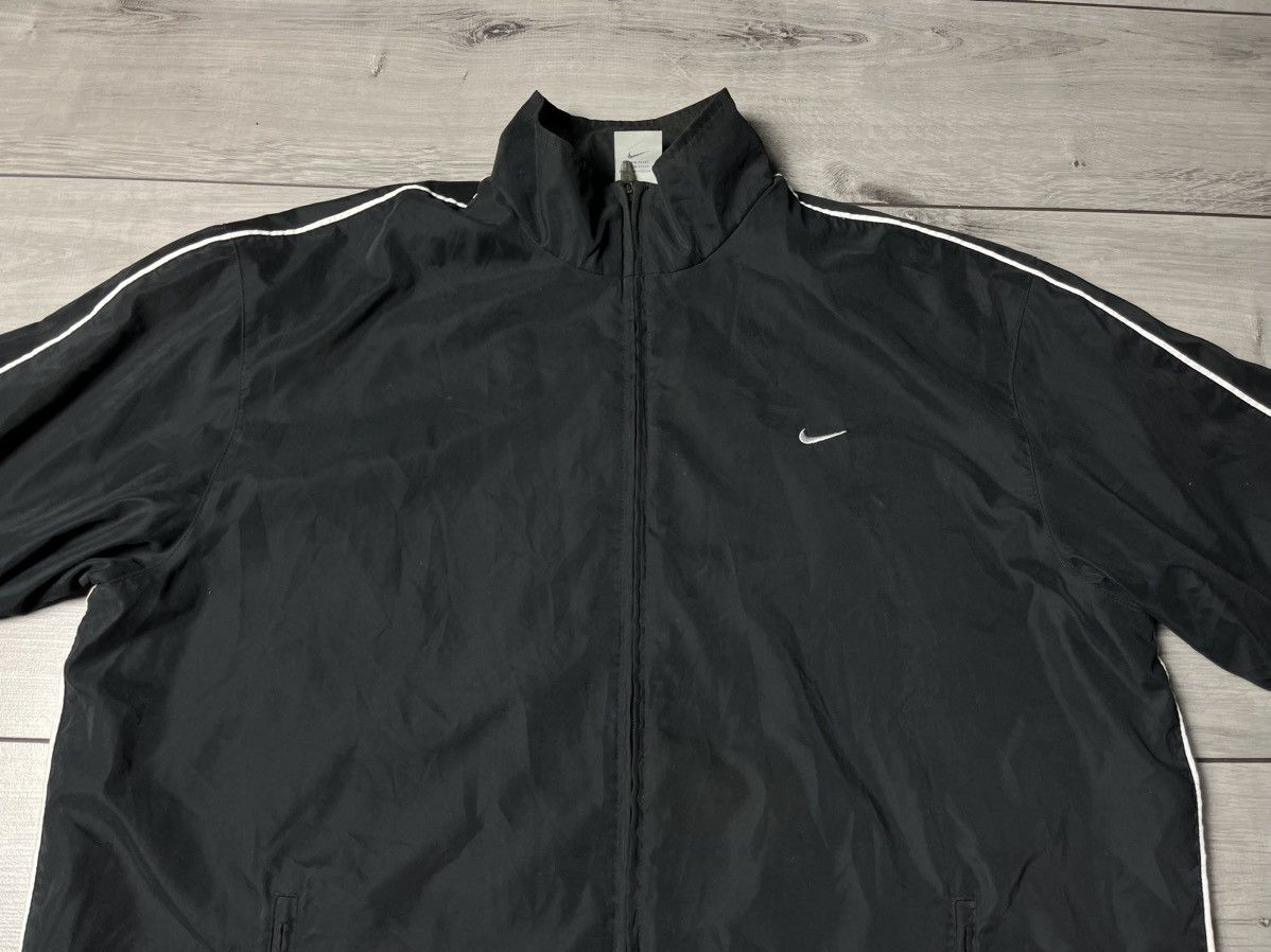Nike Vintage Nike track jacket windbreaker size XLarge y2k Size US XL / EU 56 / 4 - 3 Thumbnail
