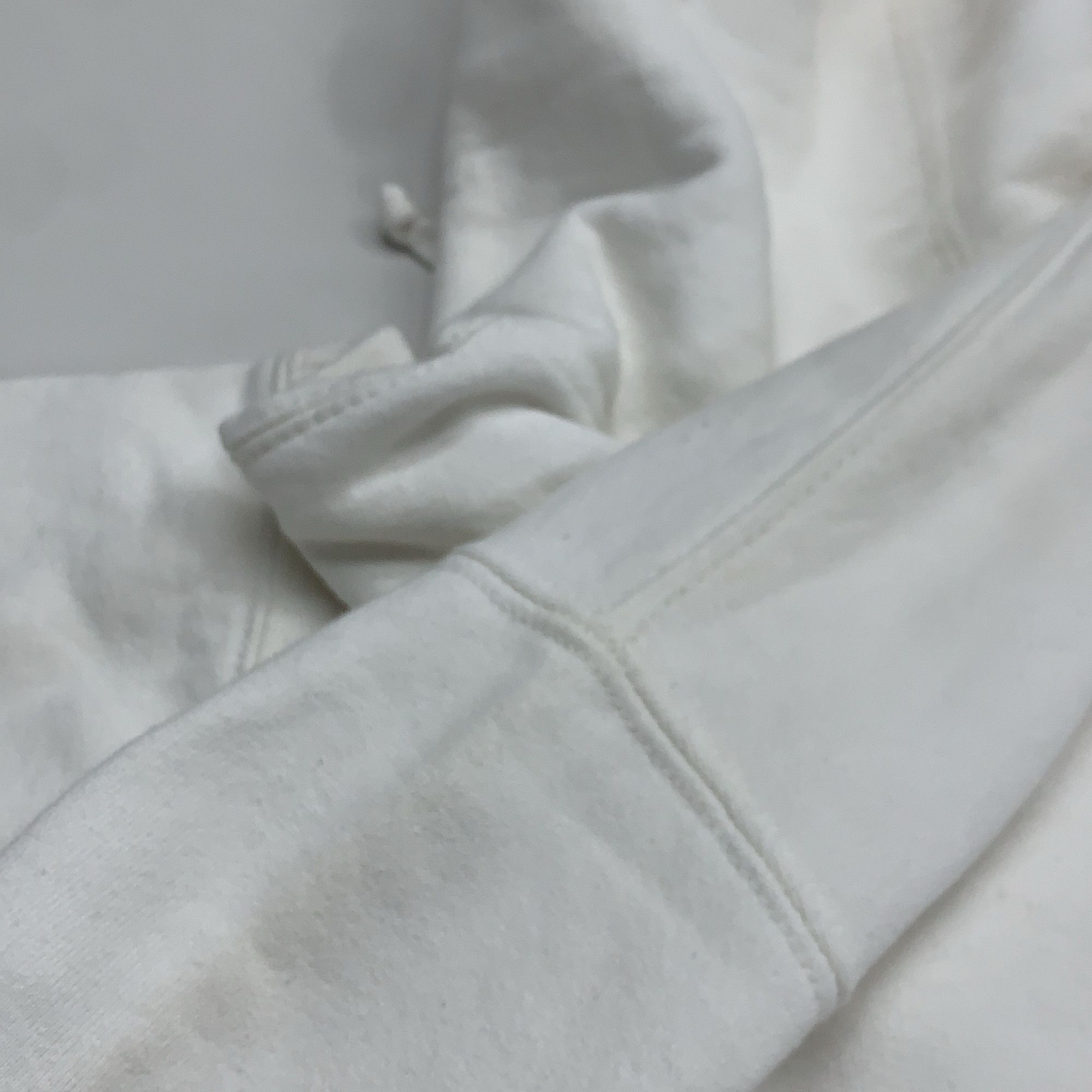 Supreme Supreme Red Patch Logo Hoodie White Size L. Size US L / EU 52-54 / 3 - 9 Thumbnail