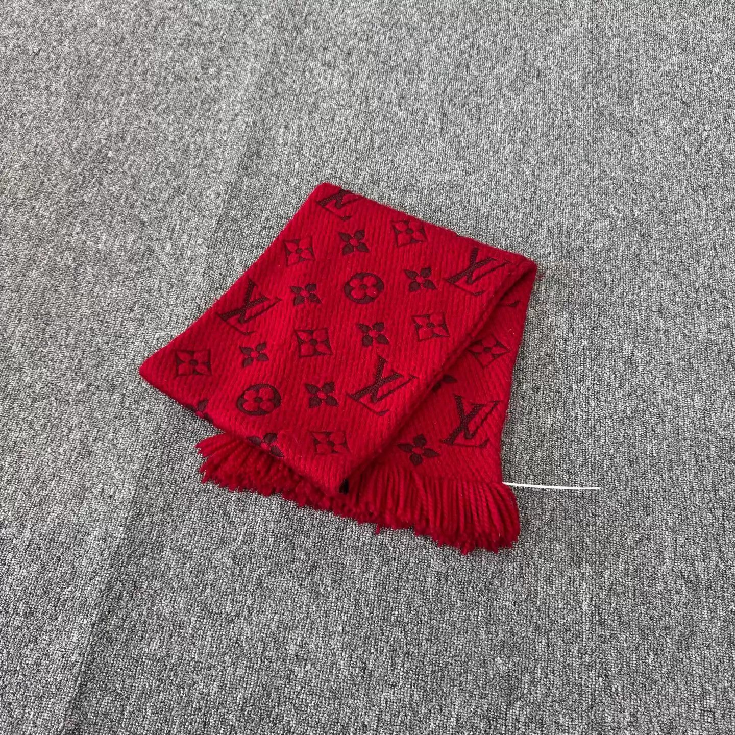 Louis Vuitton LV Double-sided Monogram Wool Scarf Red 99 New Size ONE SIZE - 1 Thumbnail