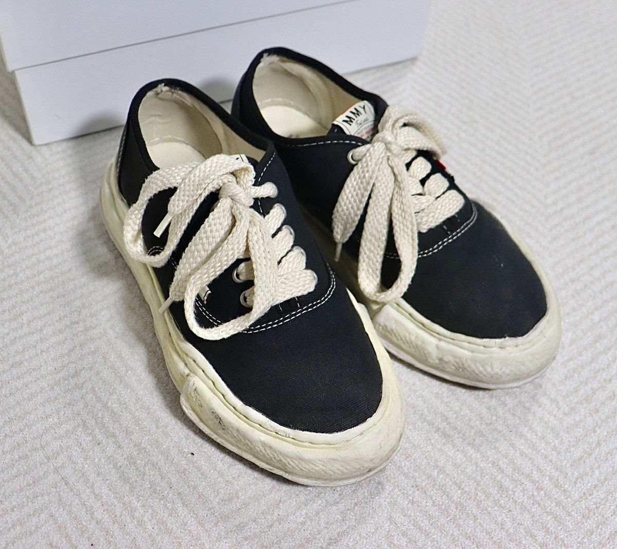 Maison MIHARA YASUHIRO Maison Mihara Yasuhiro MMY Low Top Shoes Size US 8 / EU 41 - 1 Thumbnail