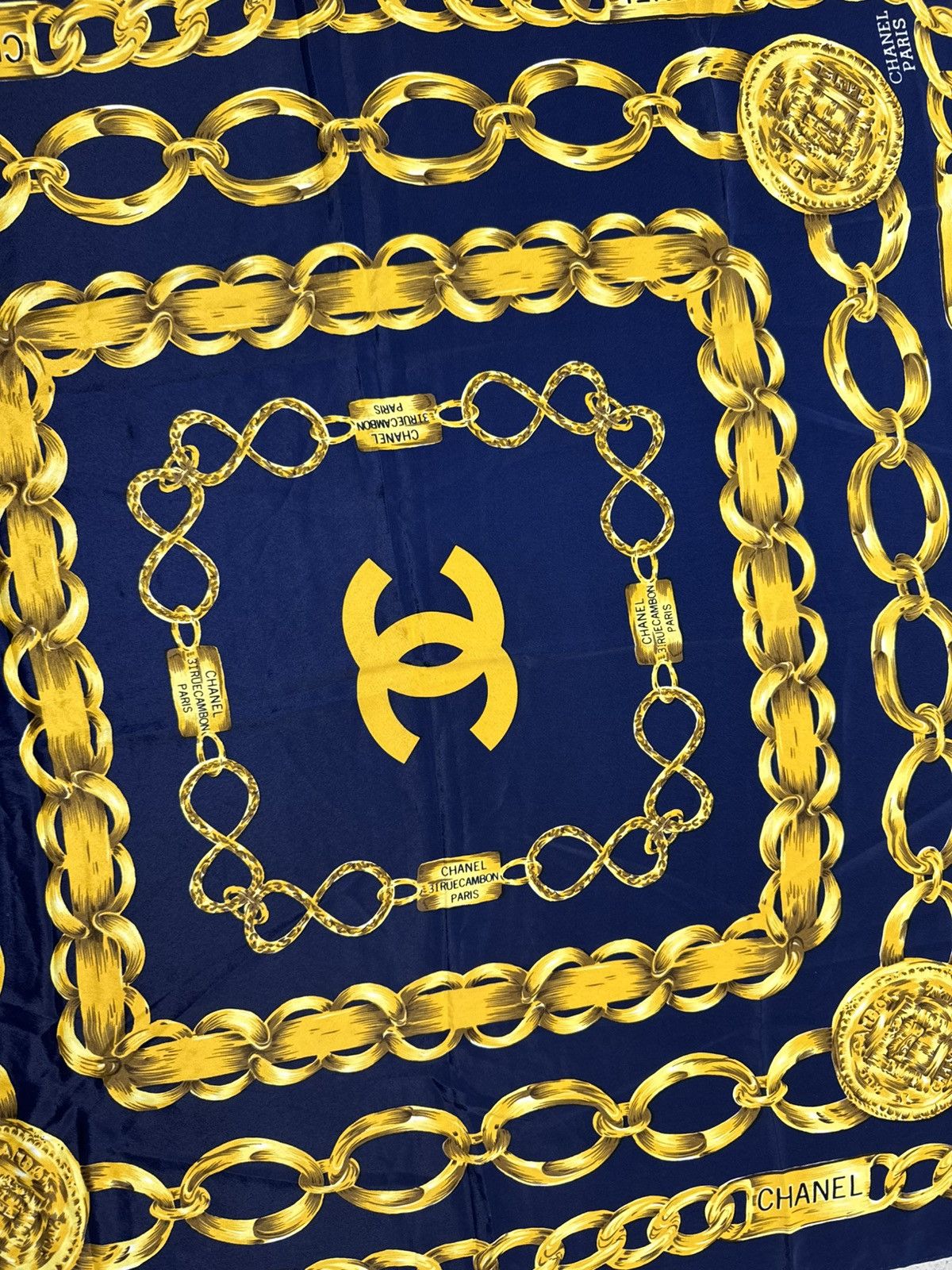 Chanel Chanel Paris Gold Chain 100% Silk Luxury Very Rare Scarf Size ONE SIZE - 4 Thumbnail