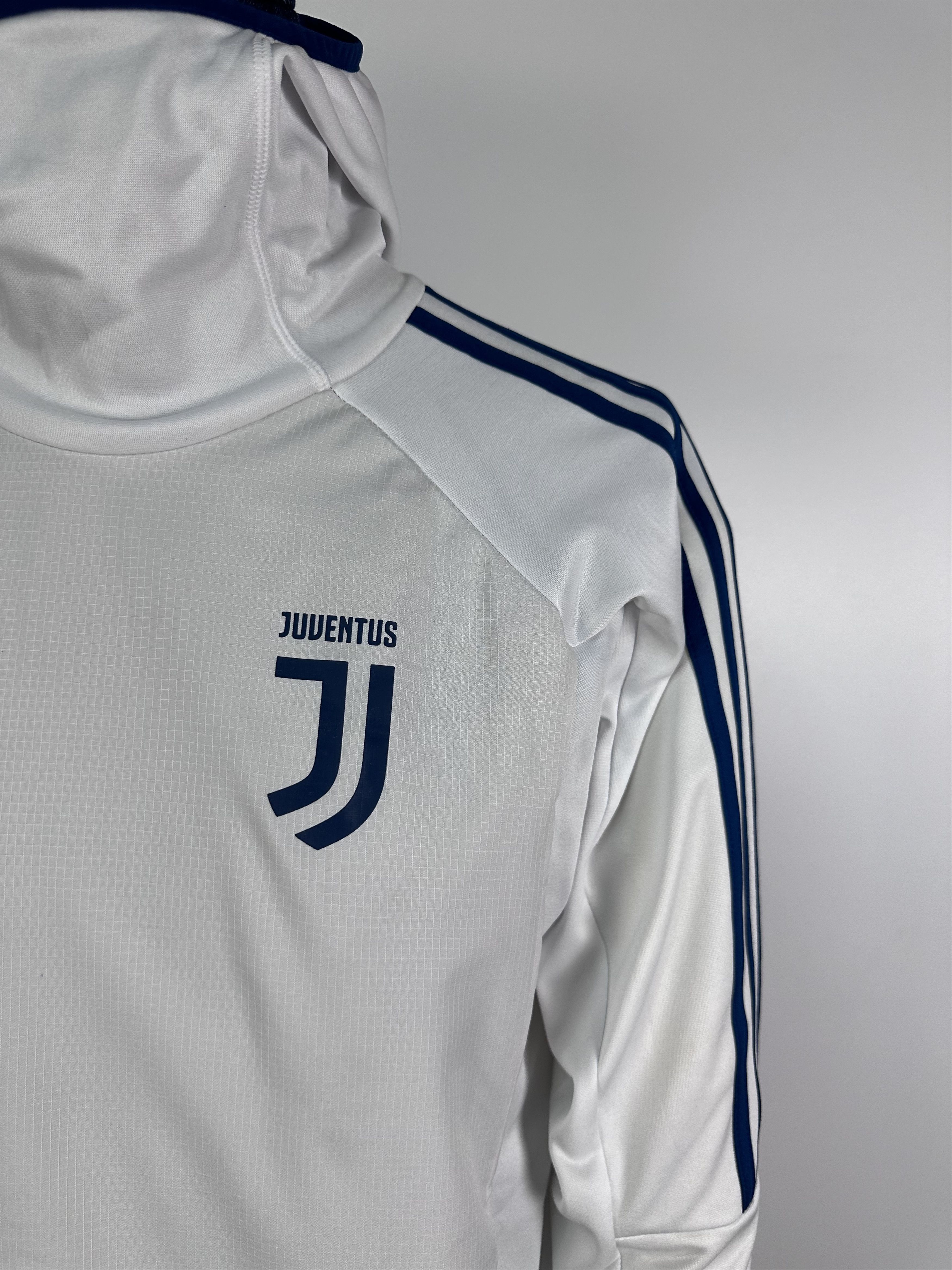 Adidas JUVENTUS TRAINING FOOTBALL SOCCER JACKET LONG SLEEVE ADIDAS Size US S / EU 44-46 / 1 - 3 Thumbnail