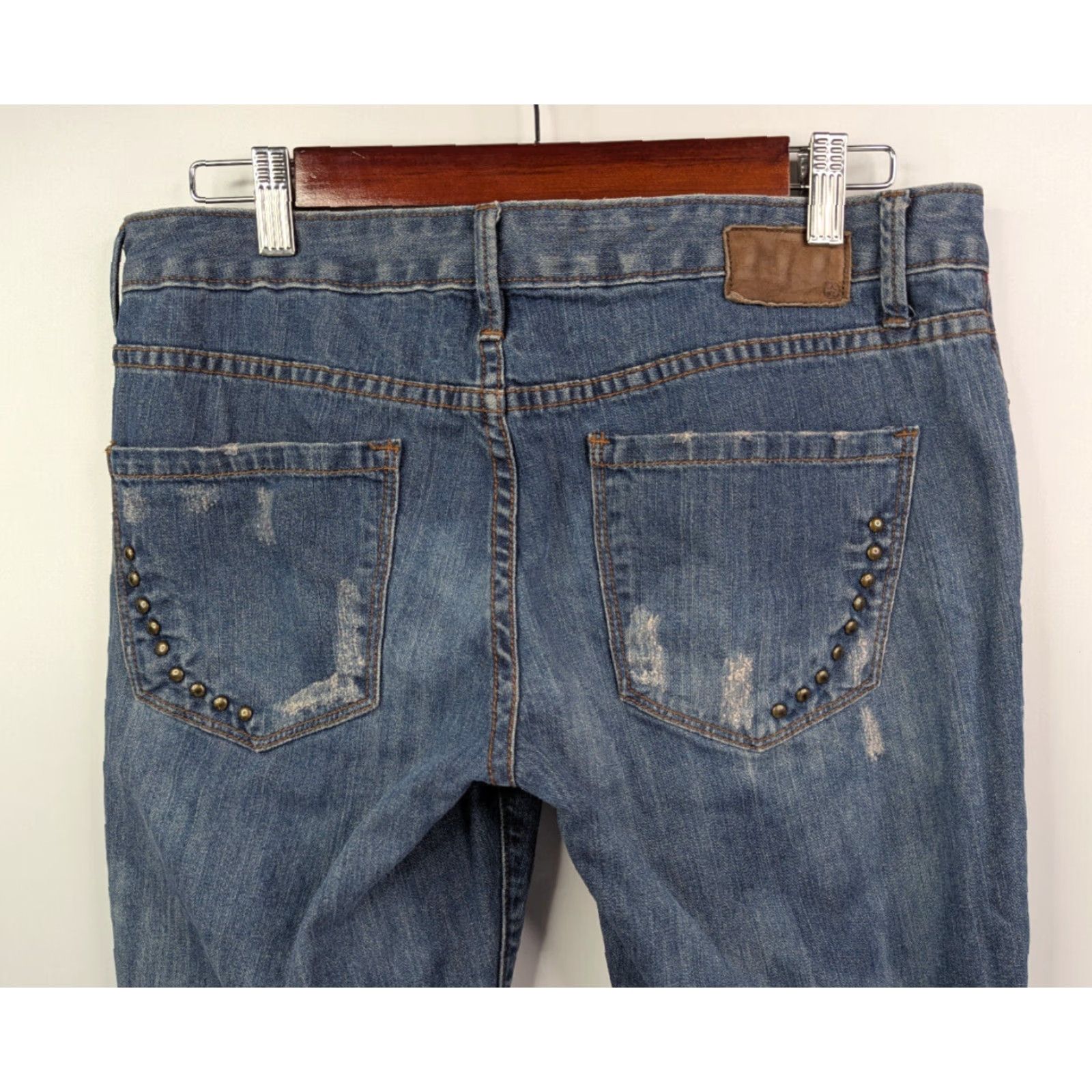 Converse VINTAGE Converse One Star Sheridan Skinny Distressed Riveted Jeans Womens Size 30 Blue 5-Pocket Design Skinny Jeans Womens Men? Size 30" / US 8 / IT 44 - 2 Thumbnail