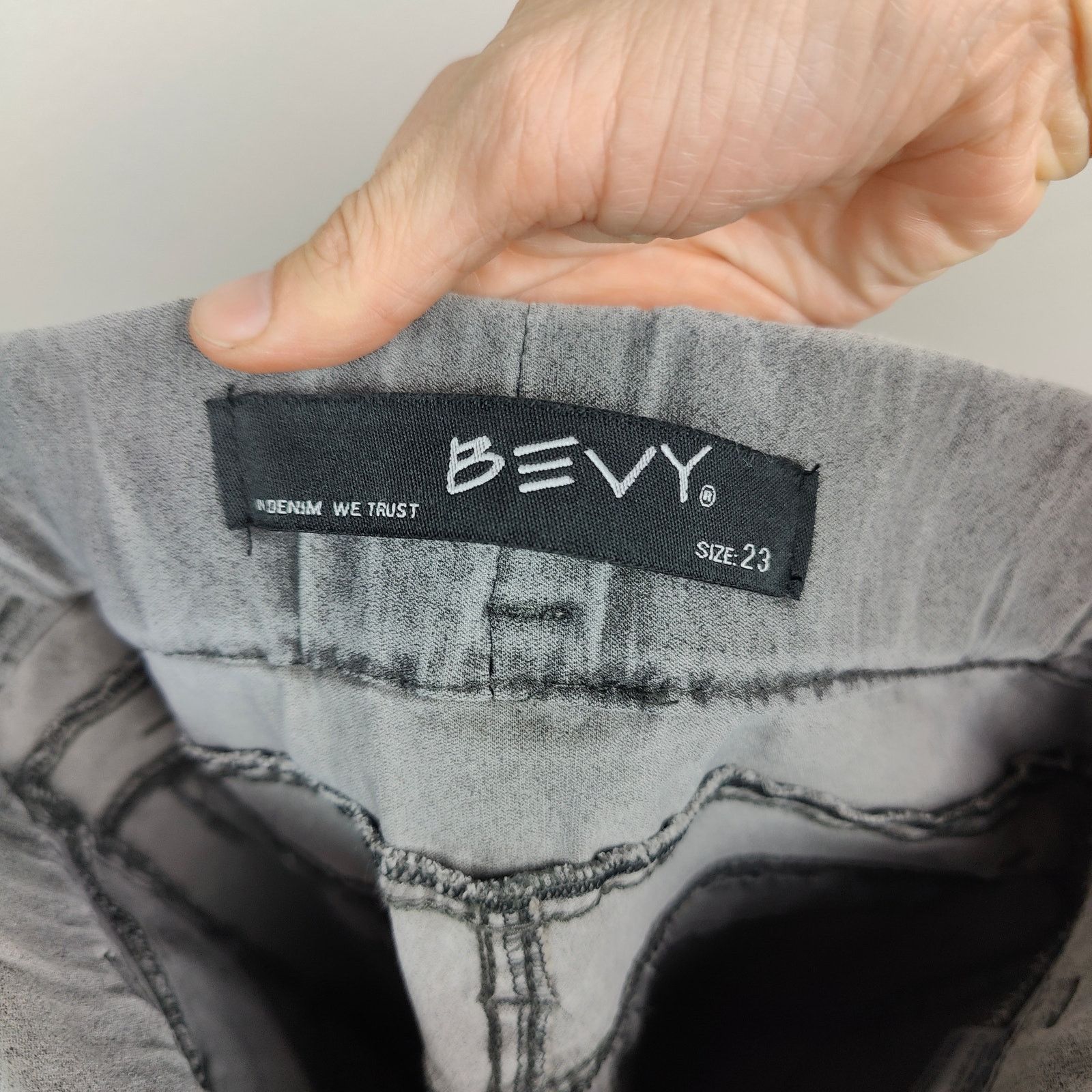 Other Bevy Flog Jeans Womens 23 Slim Fit Stretch Gray Wash Size 23" - 6 Thumbnail