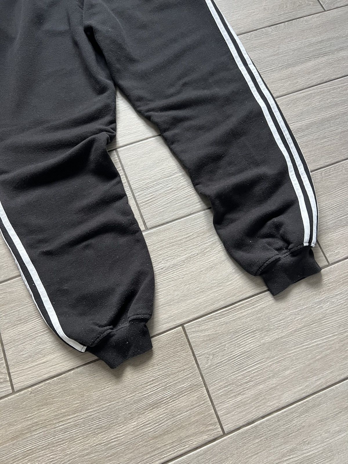 Adidas Adidas Balenciaga Style baggy Track Pants Hype Sweatpants Size US 32 / EU 48 - 12 Thumbnail