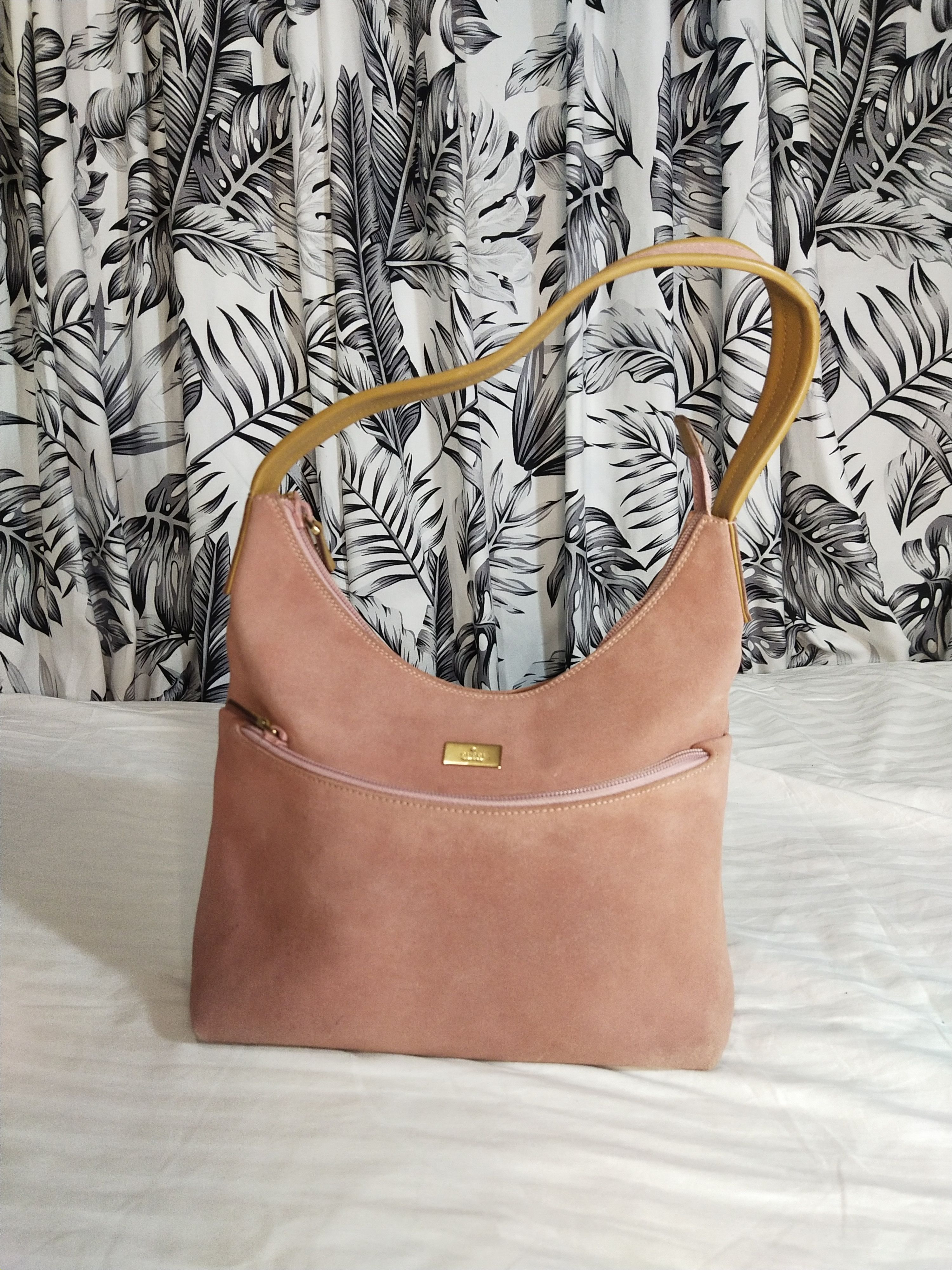 Gucci pink hobo bag