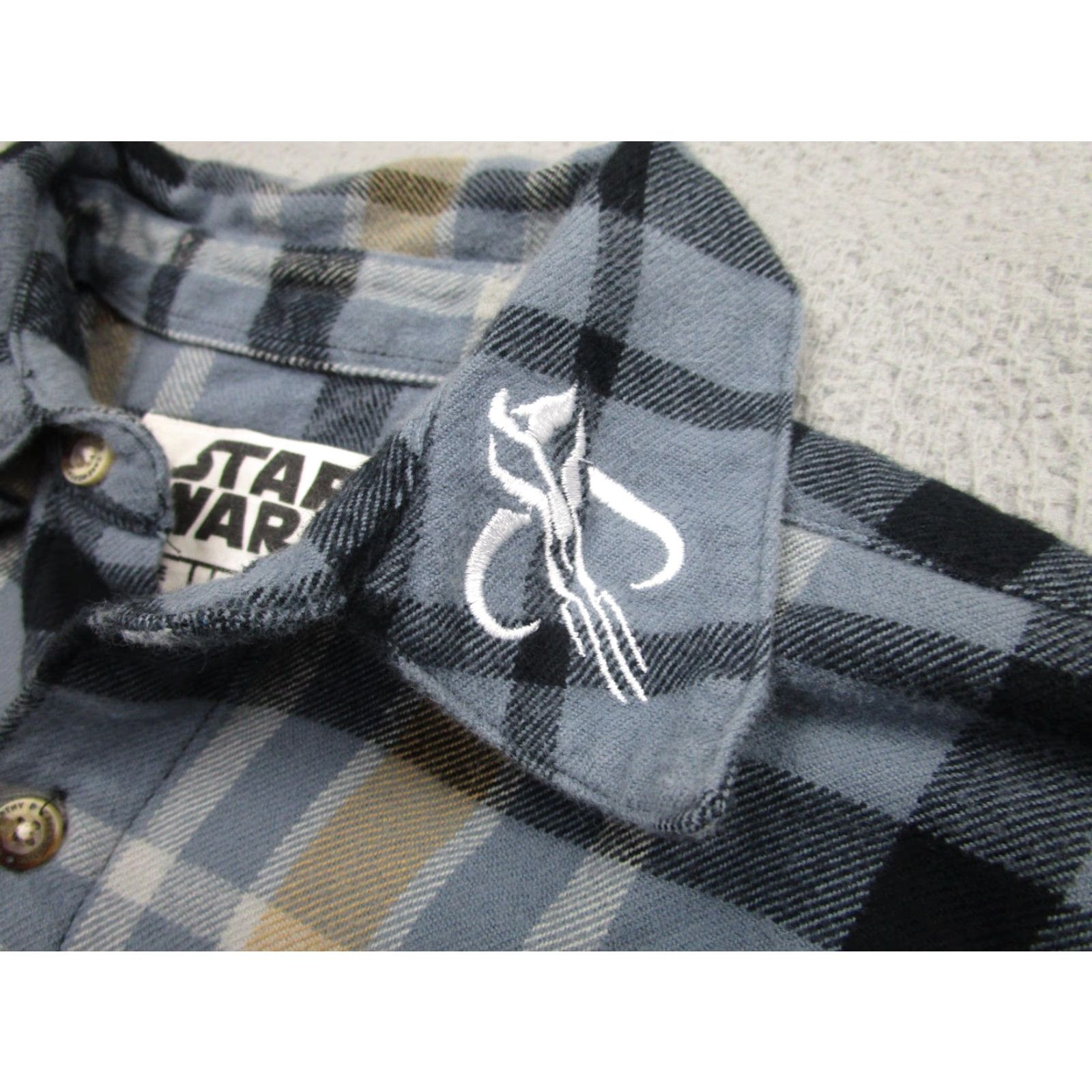 Disney Star Wars Shirt Mens Medium Blue Plaid Cakeworthy This Is The Way Flannel Shirt Size US M / EU 48-50 / 2 - 6 Thumbnail
