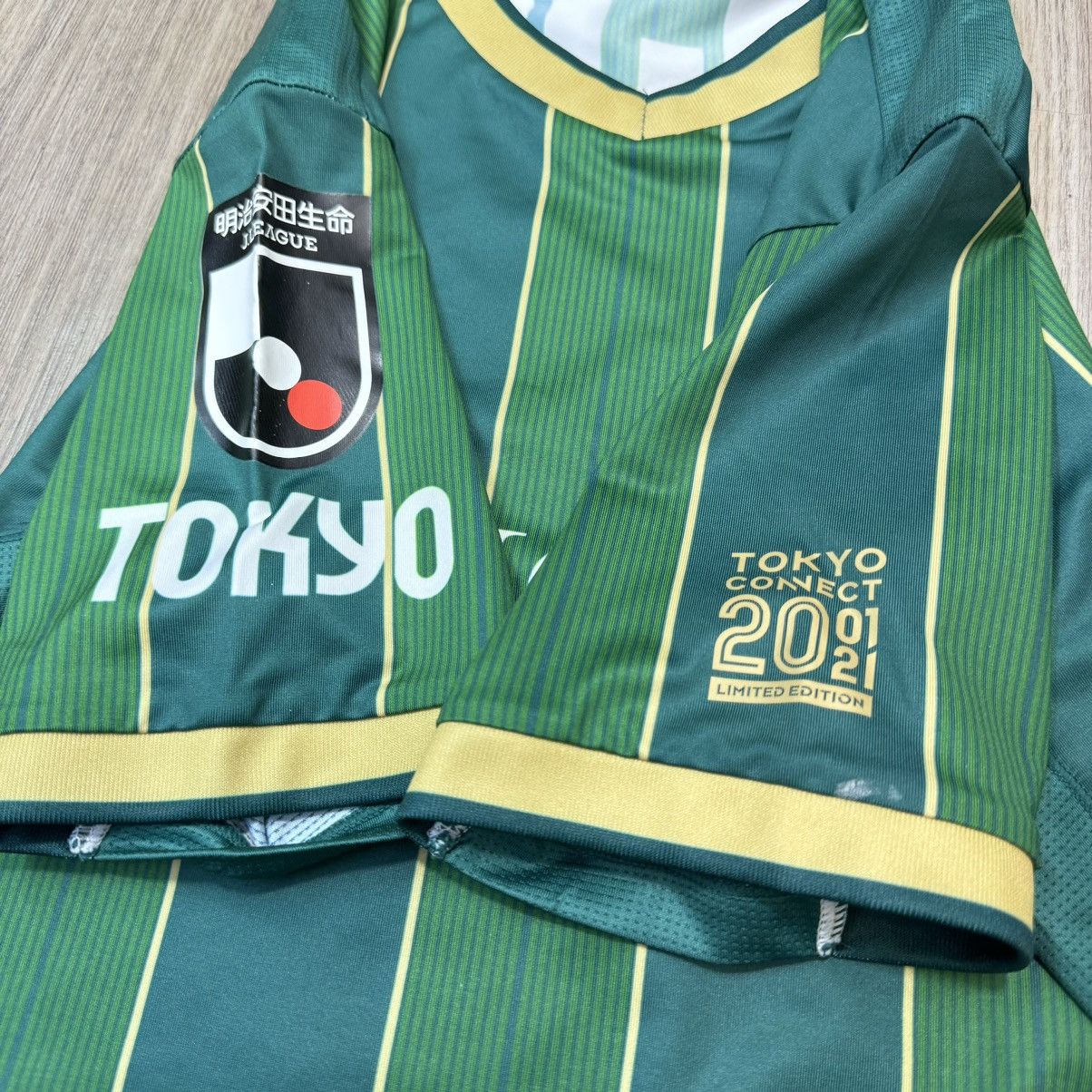 Japanese Brand Tokyo Verdy 2021 match issue third kit # 4 Kajikawa Size US L / EU 52-54 / 3 - 7 Thumbnail