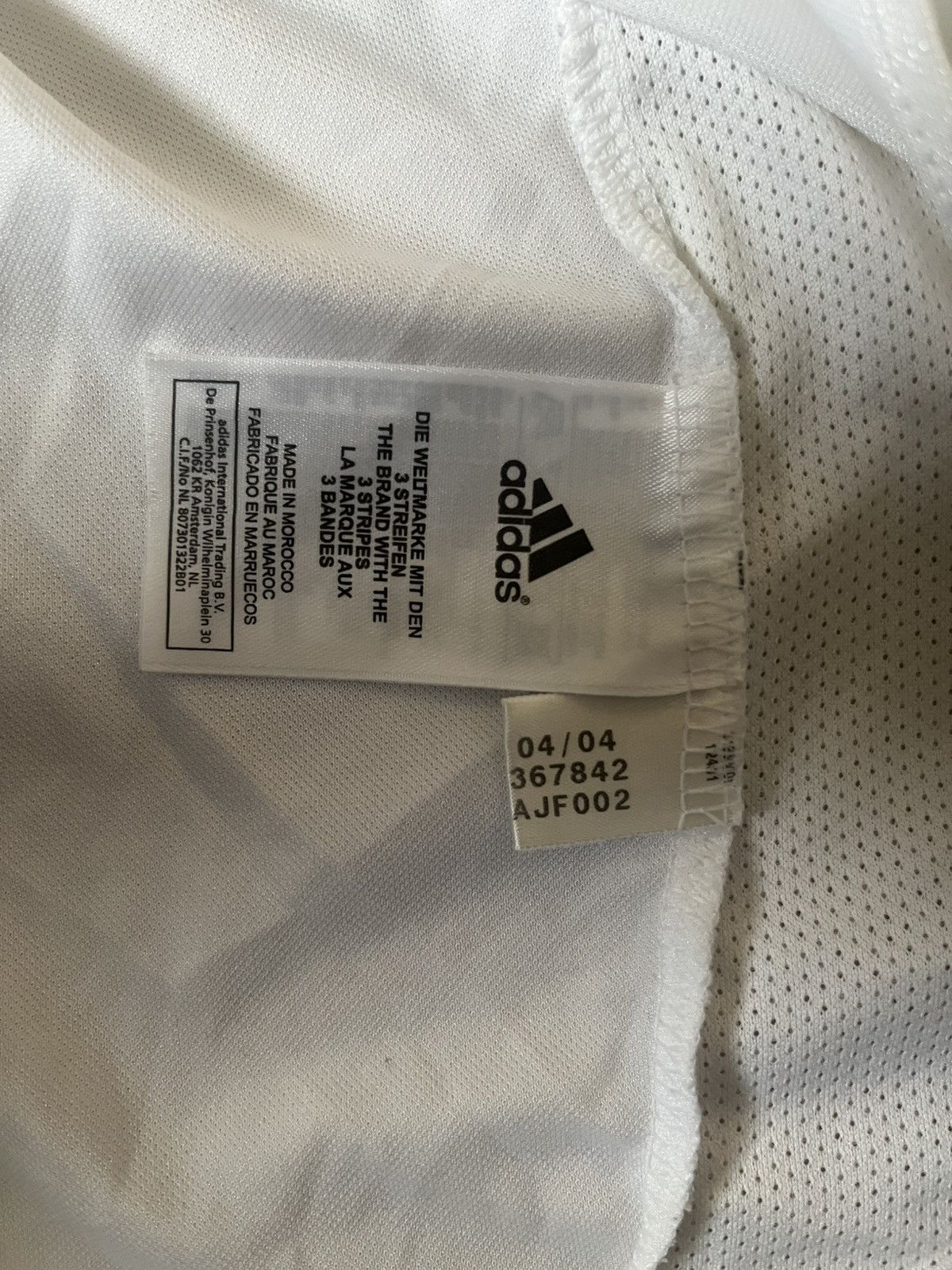 Adidas Real Madrid 2004/05 Home Shirt Size US M / EU 48-50 / 2 - 6 Thumbnail